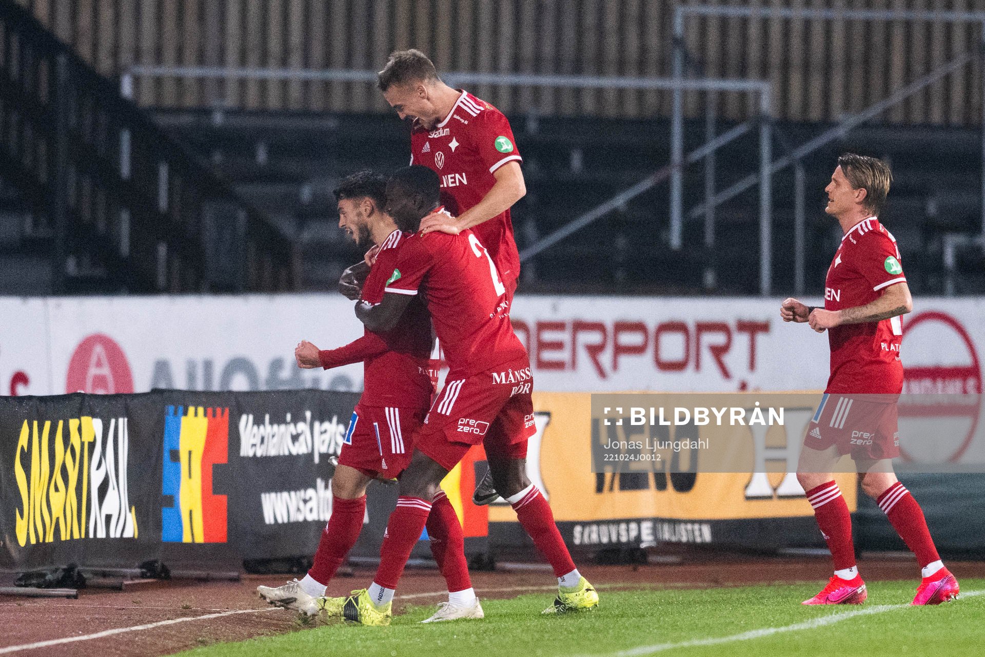 IFK Norrköpings Laorent Shabani jublar