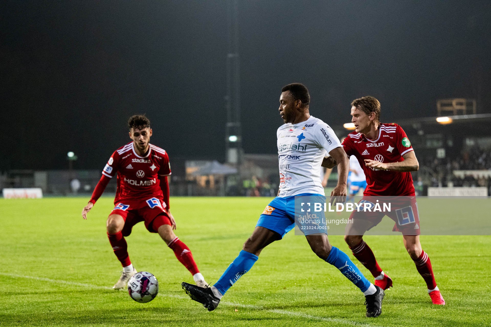 Värnamos Abdussalam Magashy mot IFK Norrköpings Laorent