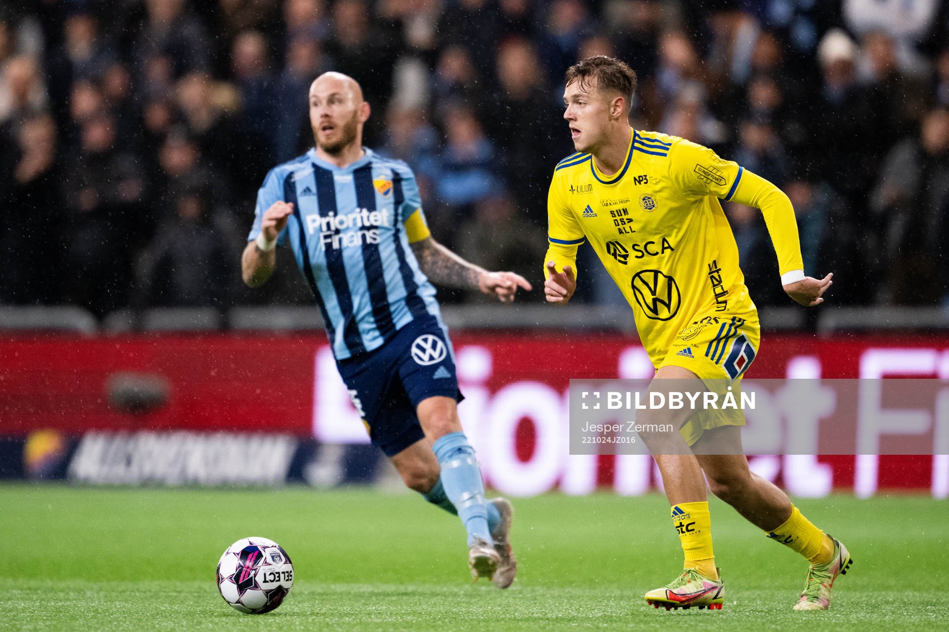 Djurgårdens Magnus Eriksson och GIF Sundsvalls Ludvig