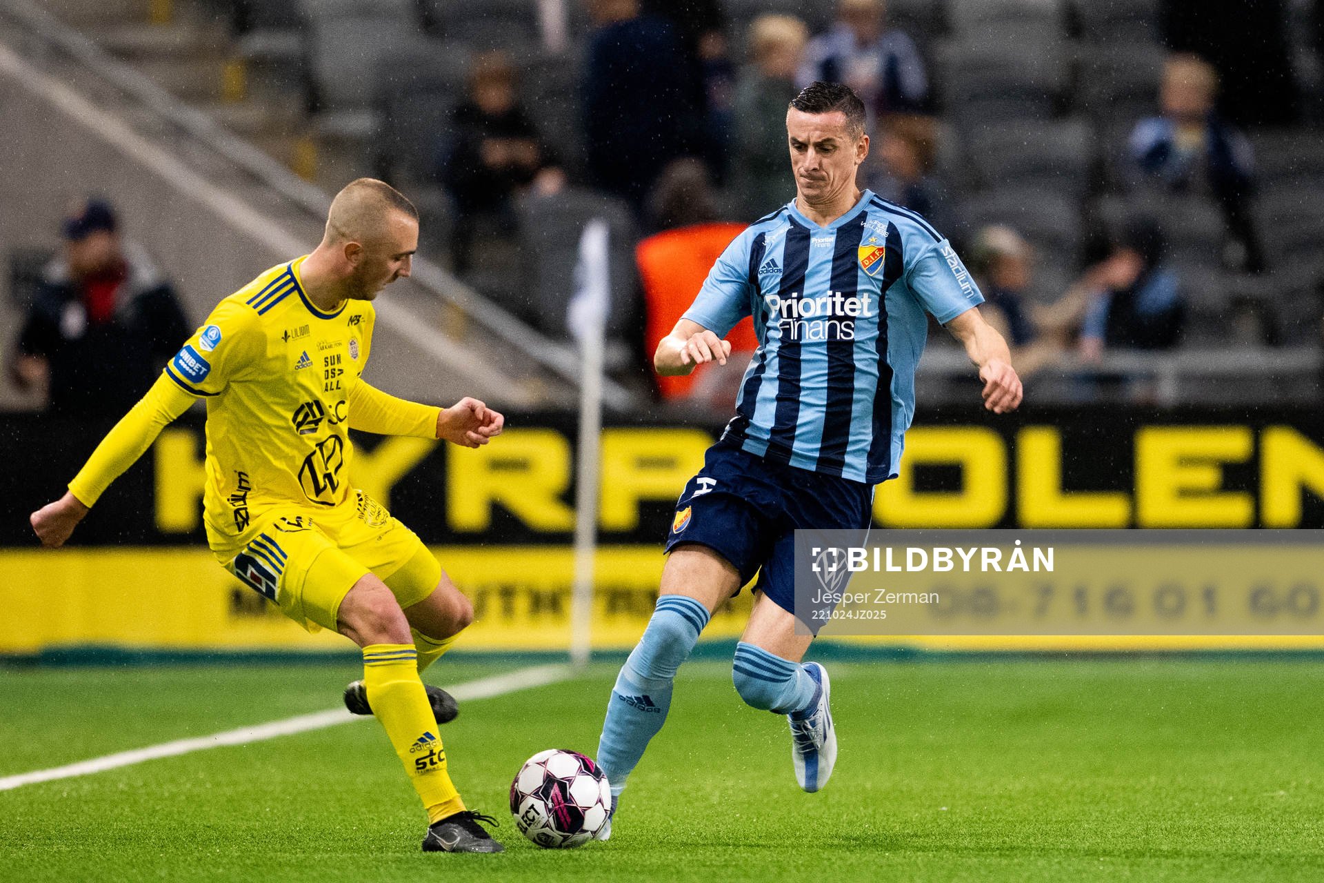 GIF Sundsvalls Dennis Olsson och Djurgårdens Haris