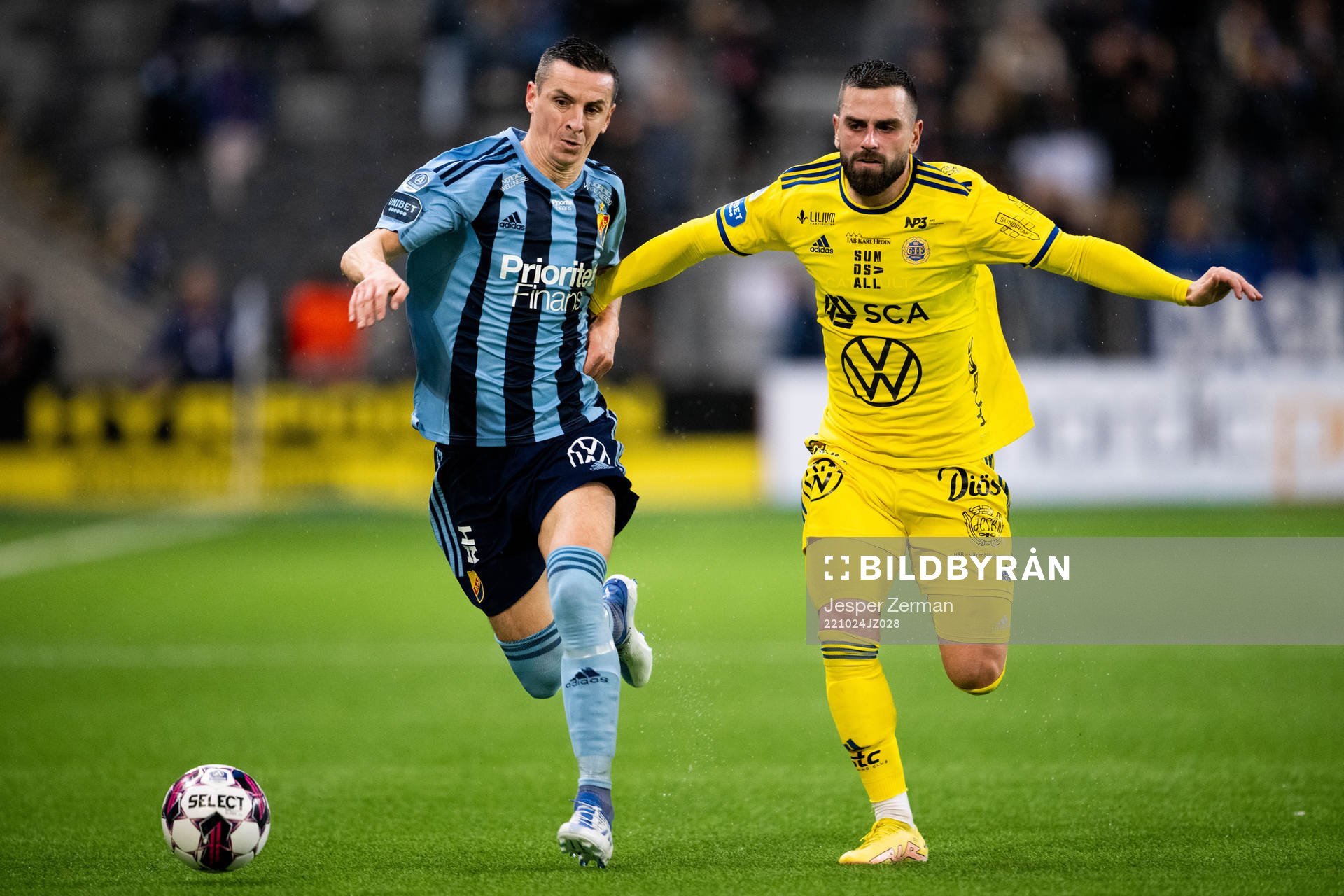 Djurgårdens Haris Radetinac och GIF Sundsvalls Peter