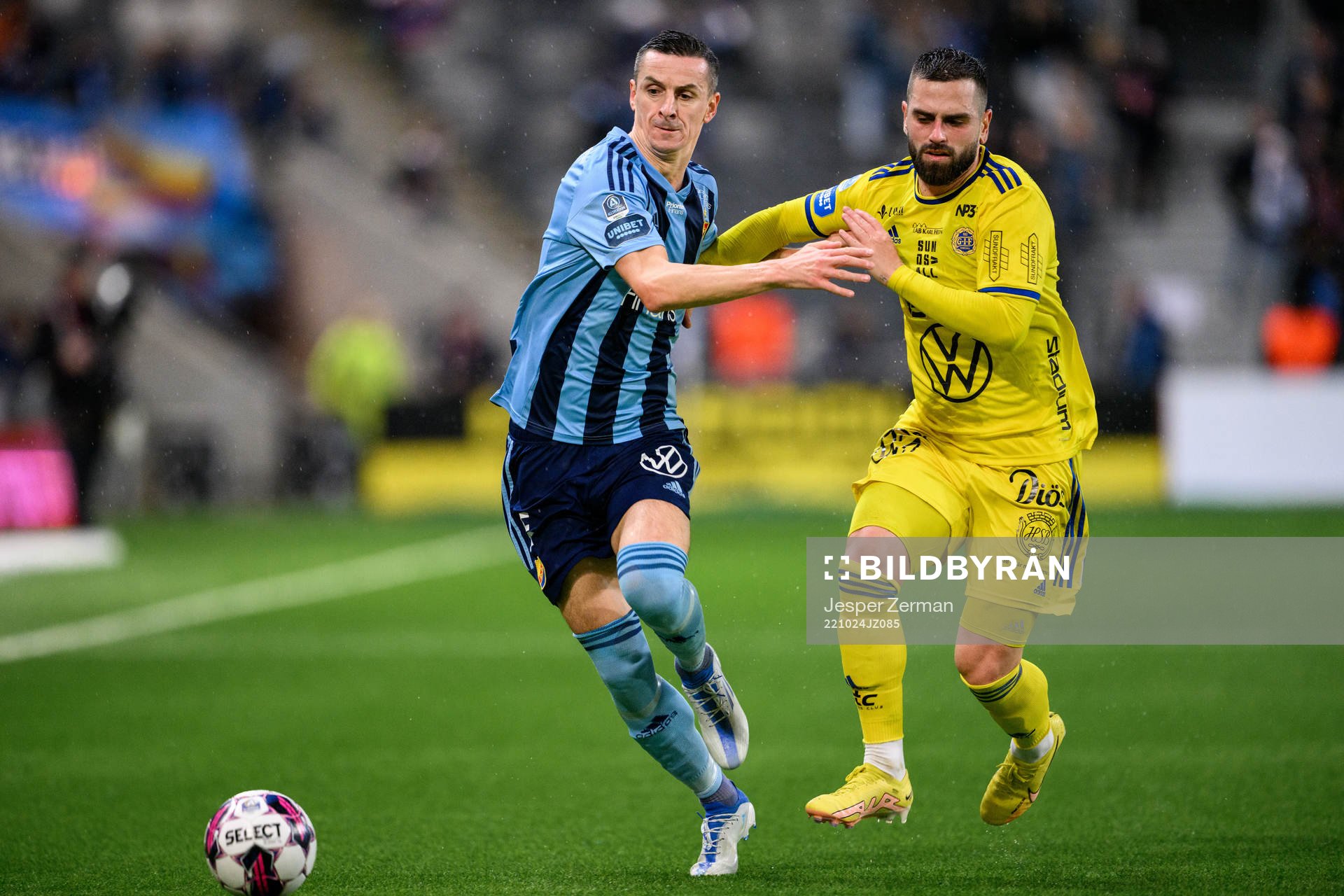 Djurgårdens Haris Radetinac och GIF Sundsvalls Peter
