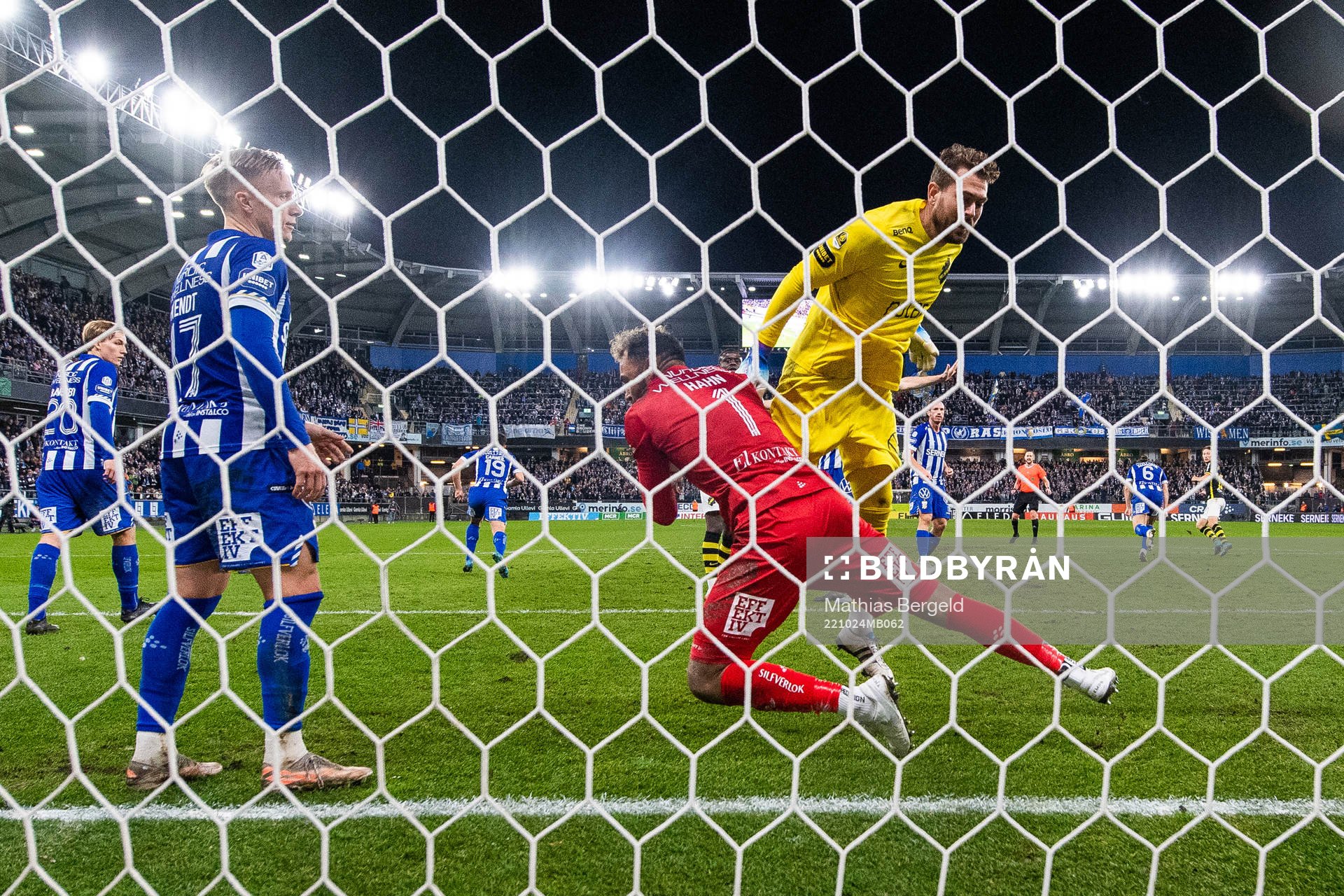 IFK Göteborgs Oscar Wendt och målvakt Warner Hahn