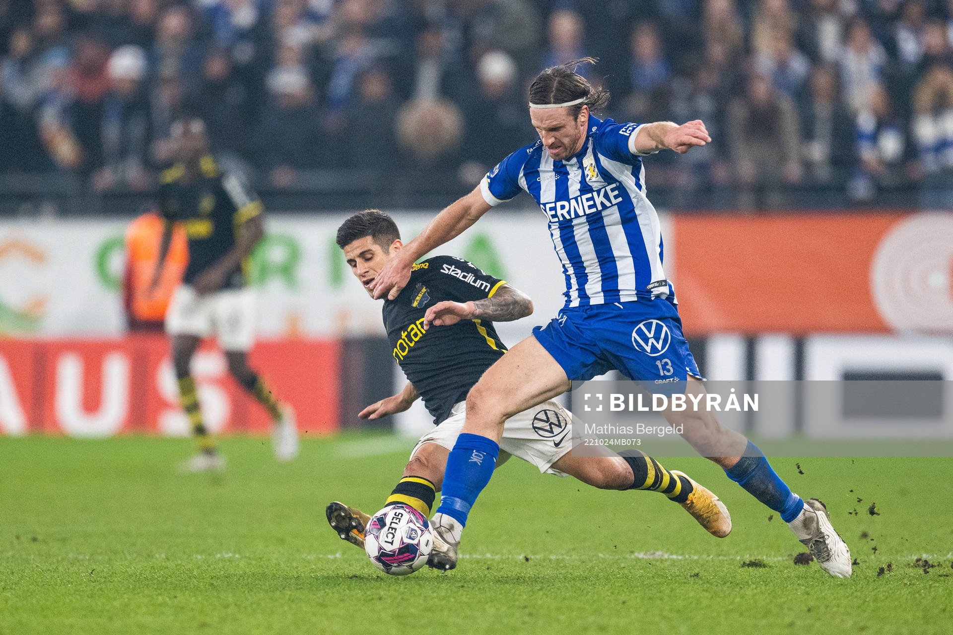 AIKs Nicolas Stefanelli och IFK Göteborgs Gustav Svensson