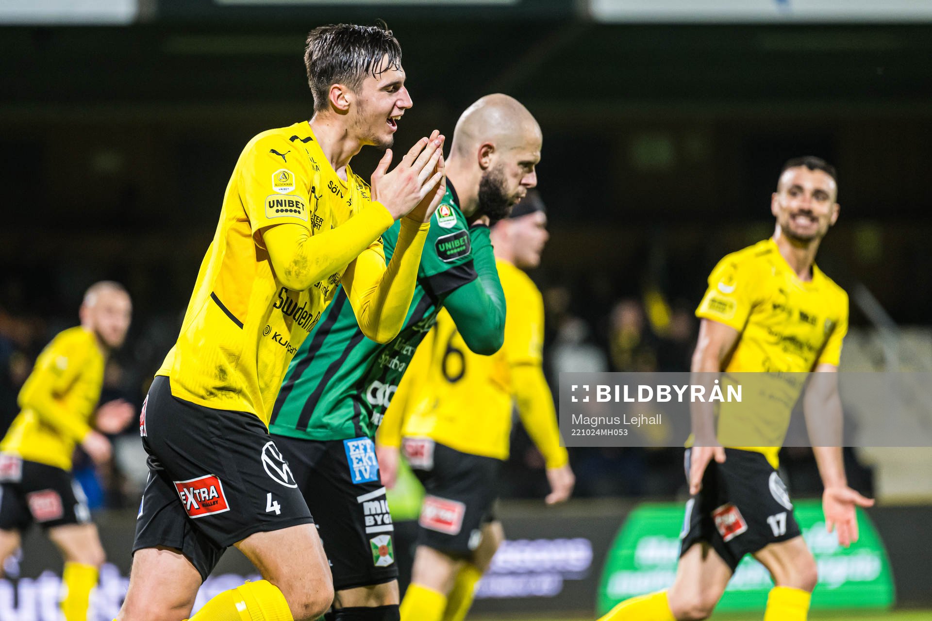 Mjällbys Noah Eile jublar