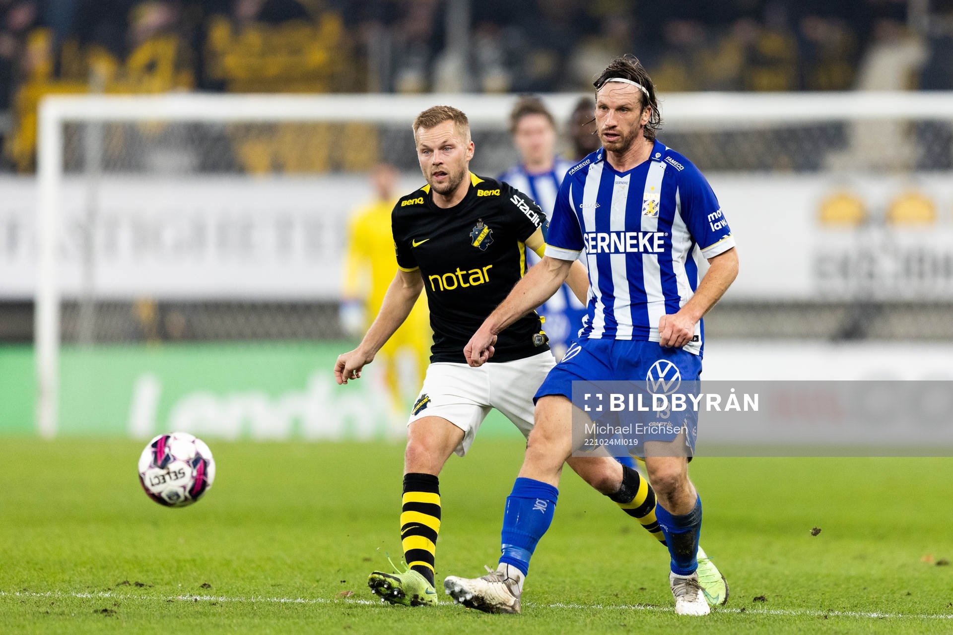AIKs Sebastian Larsson och IFK Göteborgs Gustav Svensson