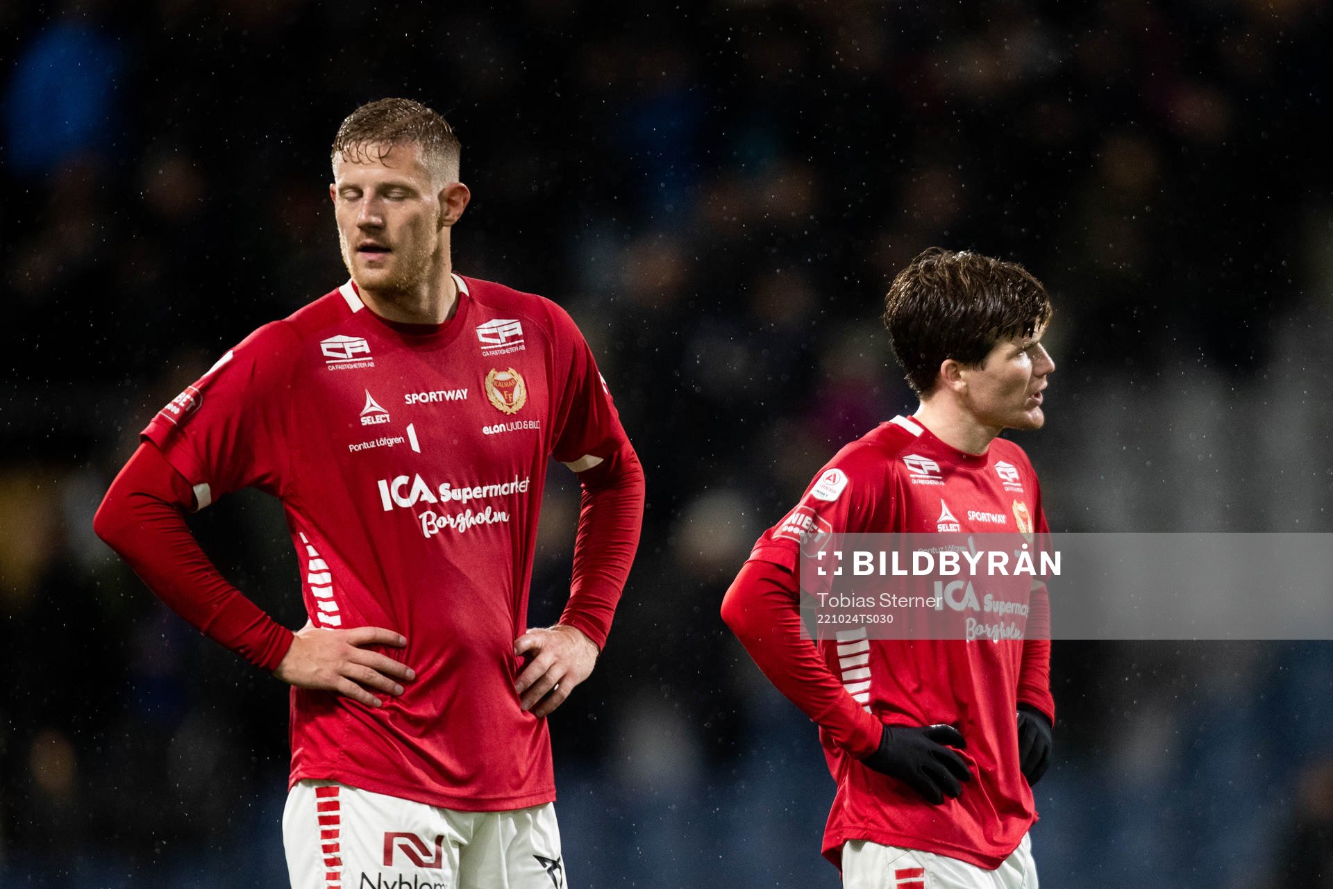 Kalmars Lars Saetra och Oliver Berg deppar