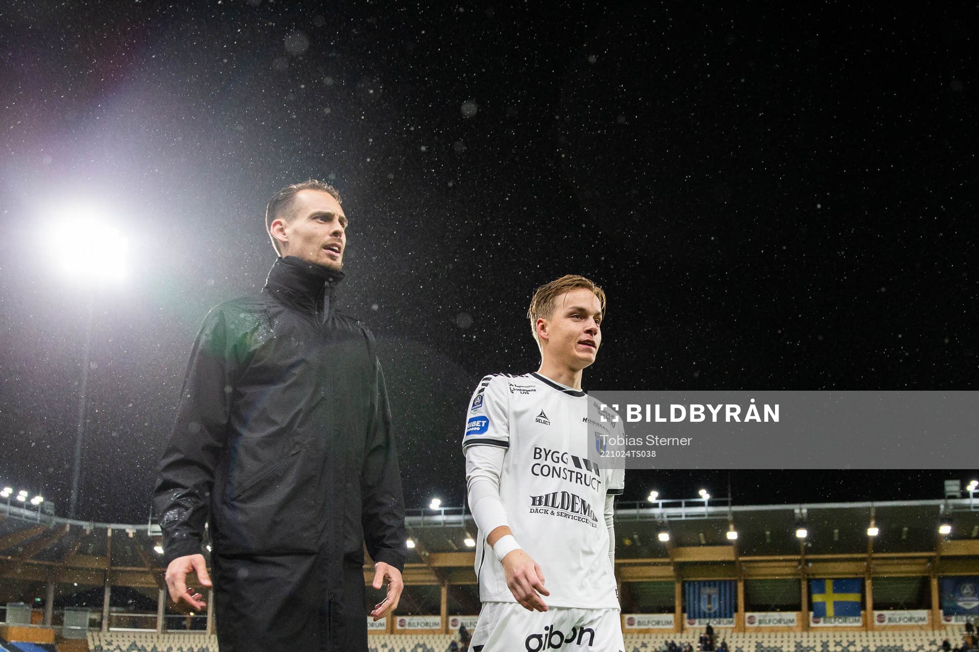 Sirius tränare Daniel Bäckström och målvakt Hannes