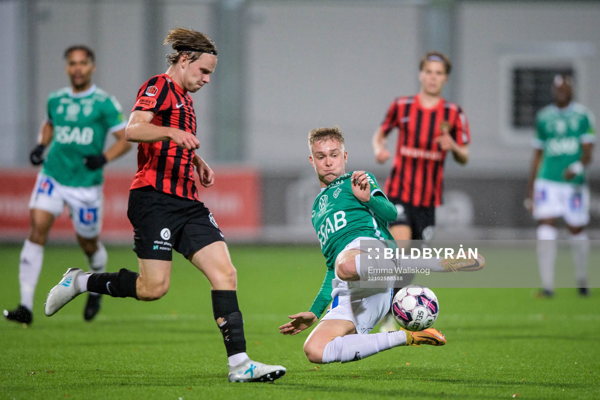 Brommapojkarnas Oscar Pettersson och Brages Malte Persson