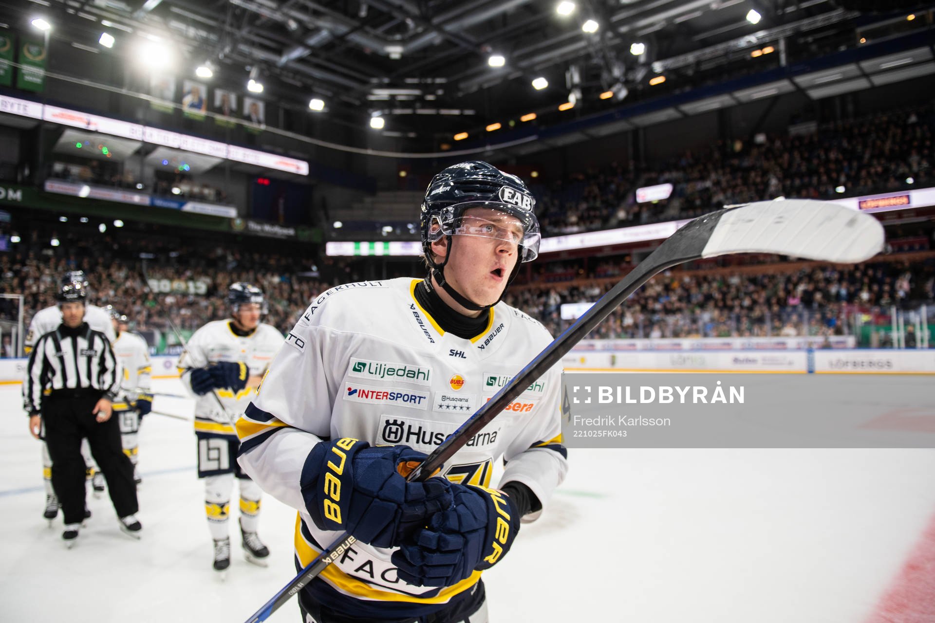 HV71s Emil Andrae jublar