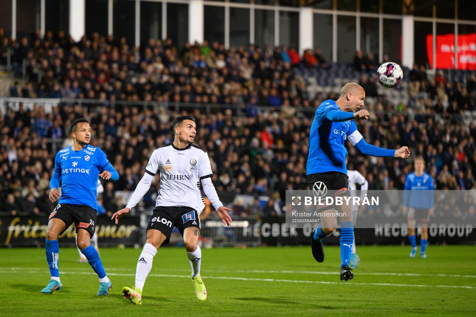 Halmstads Marcus Olsson , Andreas Johansson och Örebros