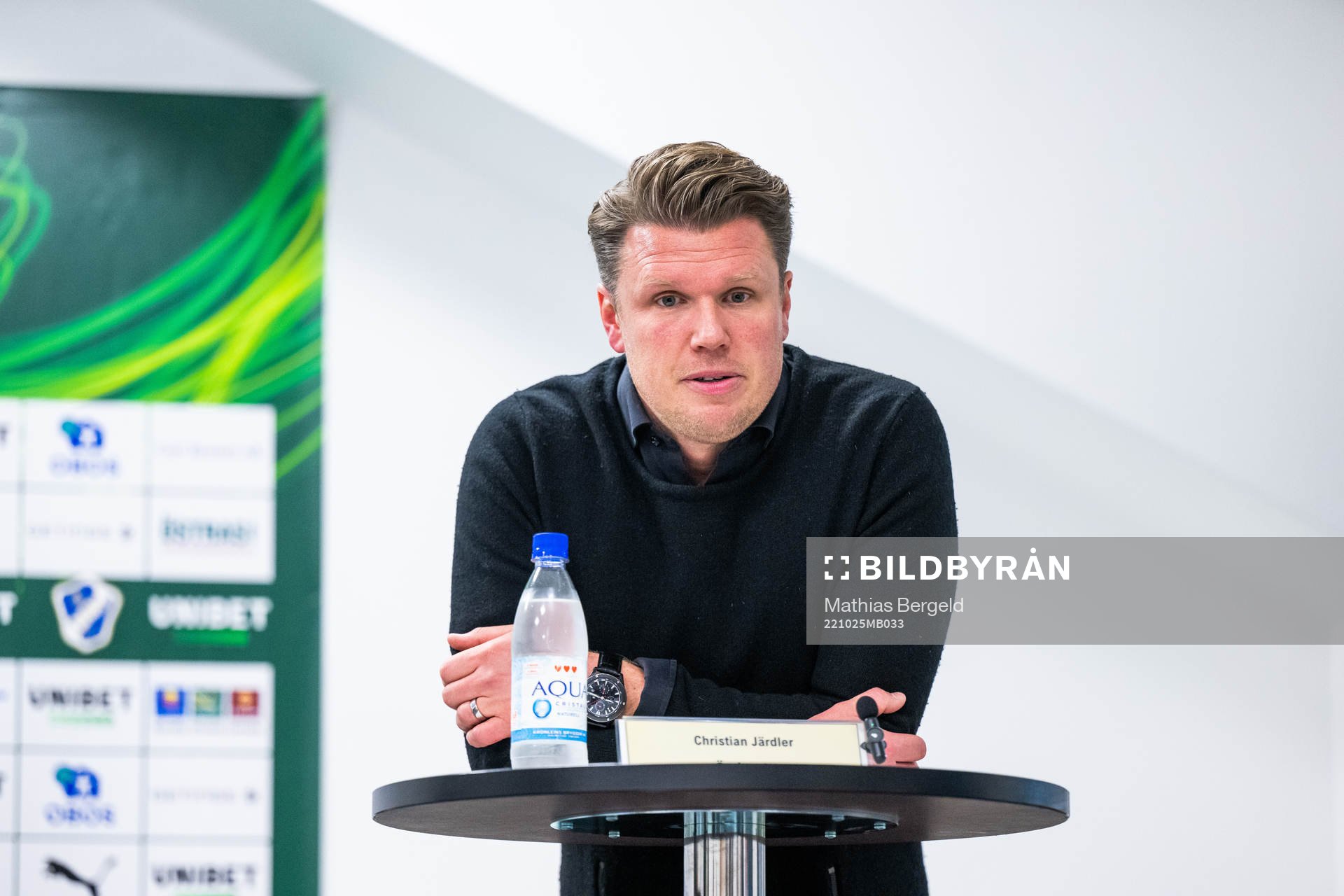 Örebros tränare Christian Järdler på presskonferensen efter fotbollsmatchen i Superettan mellan Halmstad och Örebro den 25 oktober 2022 i Halmstad.