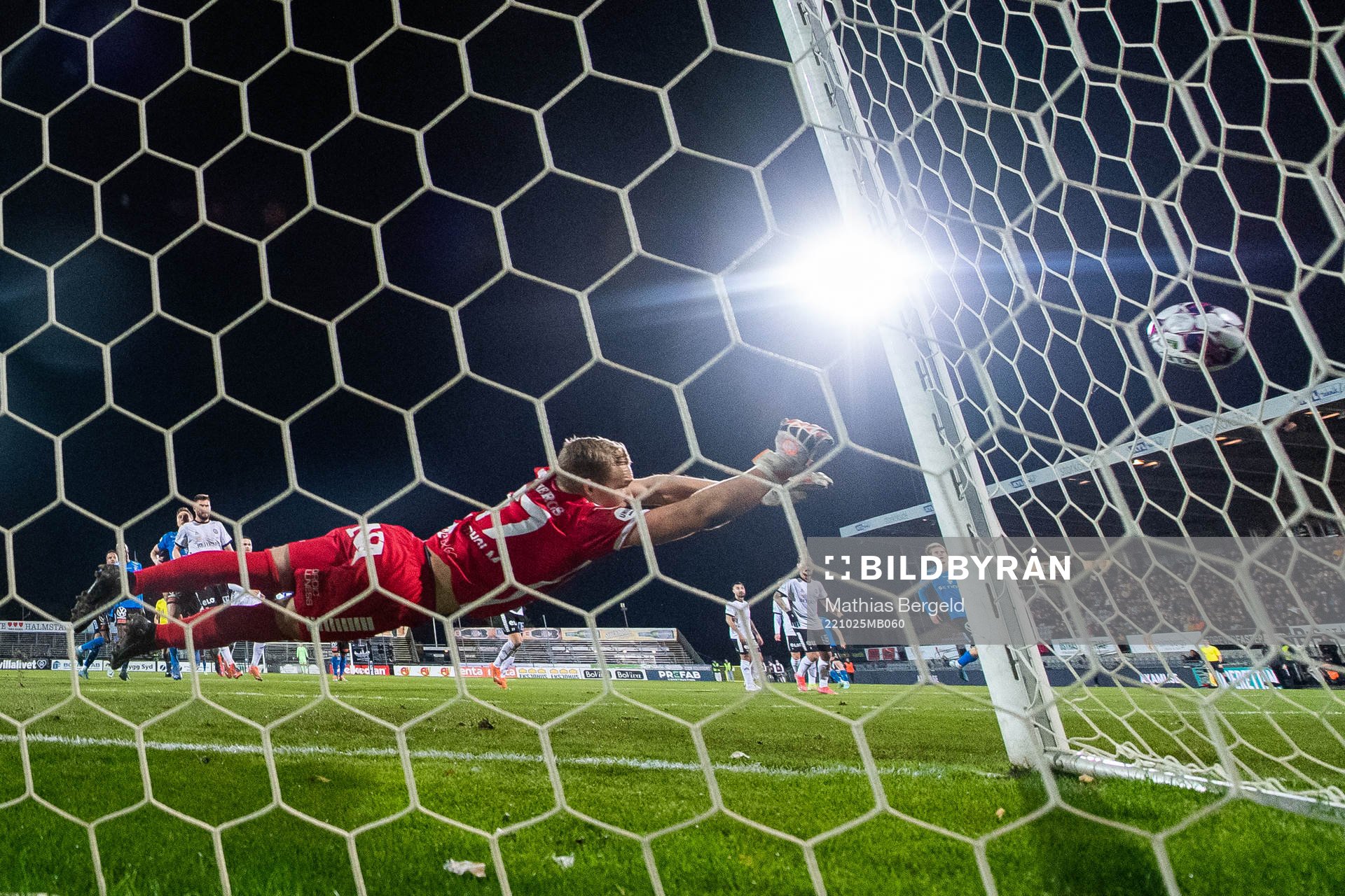 Örebros målvakt Daniel Strindholm