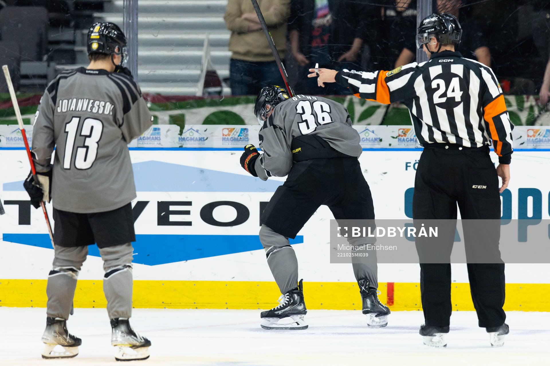 Brynäs Linus Ölund jublar