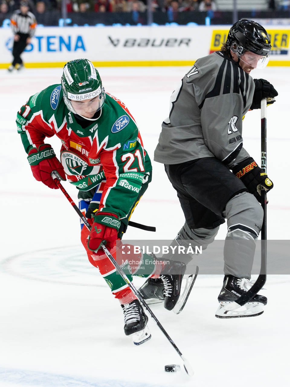 Frölundas Jere Innala och Brynäs Johannes Kinnvall