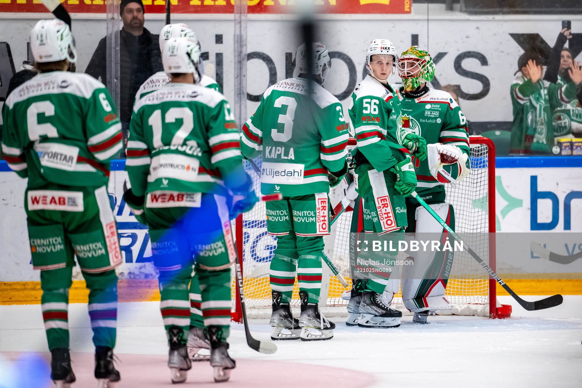 Rögles målvakt Christoffer Rifalk jublar