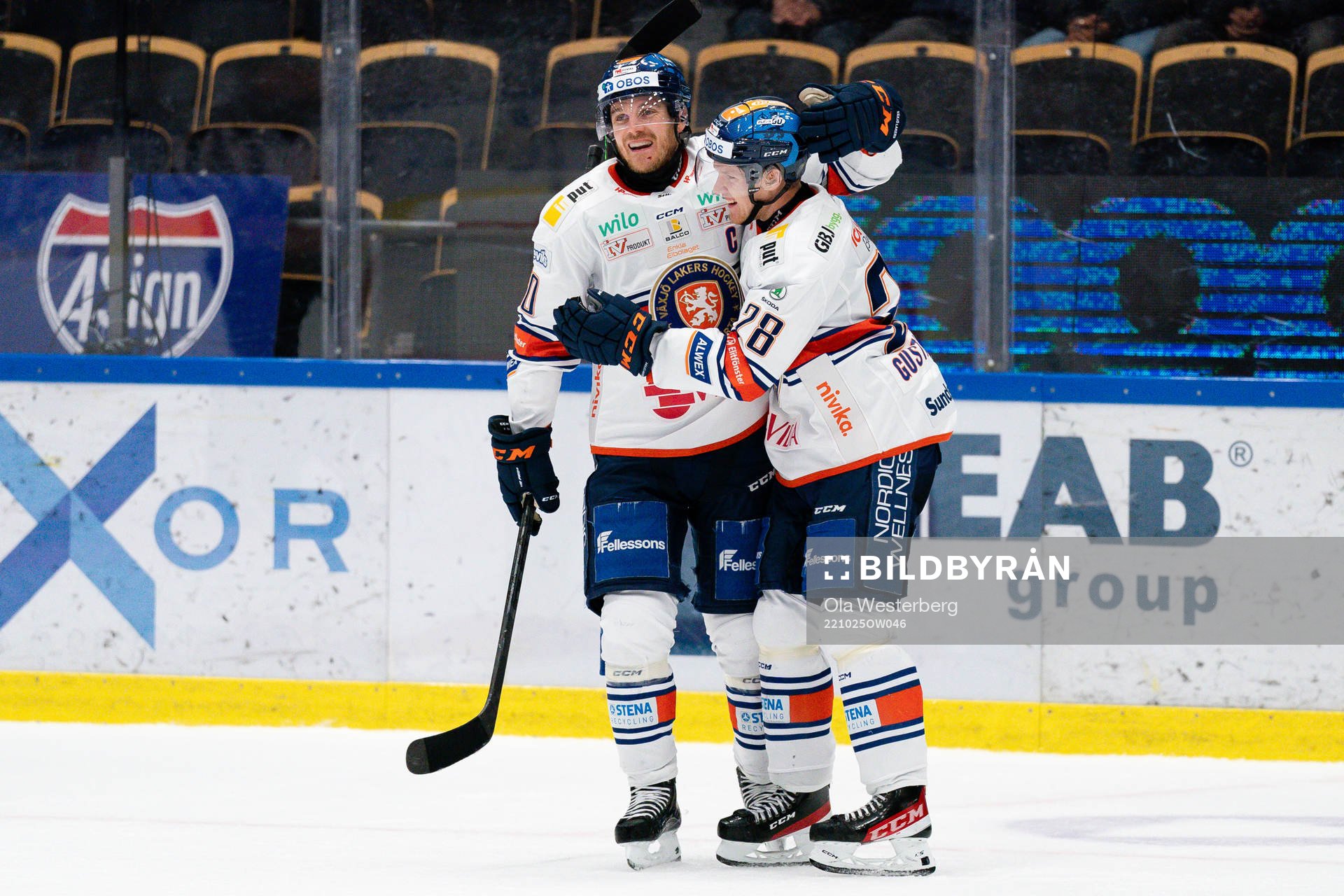 Växjös Erik Josefsson och Hugo Gustafsson  jublar