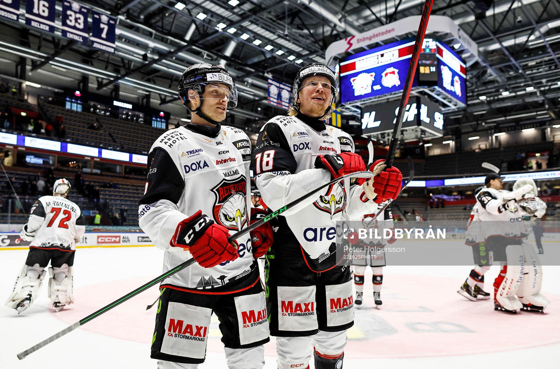 Malmö Redhawks spelare med Johan Olofsson och Marcus