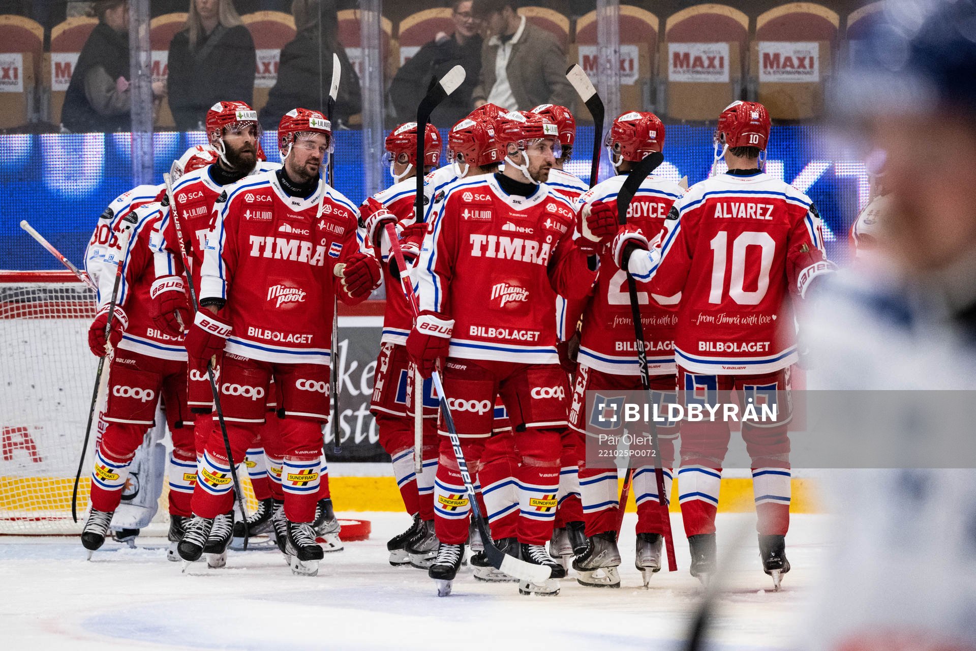 Timrås spelare jublar