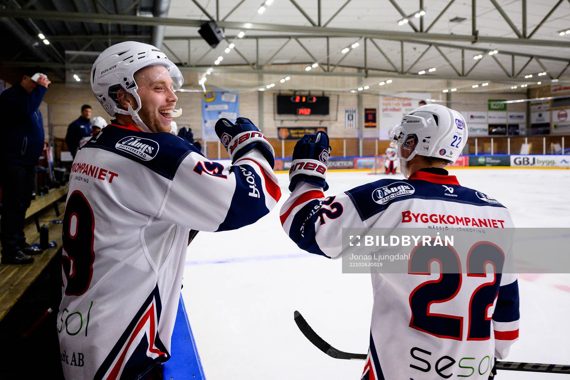 Nässjös Herman Ärleskog och William Svensson jublar