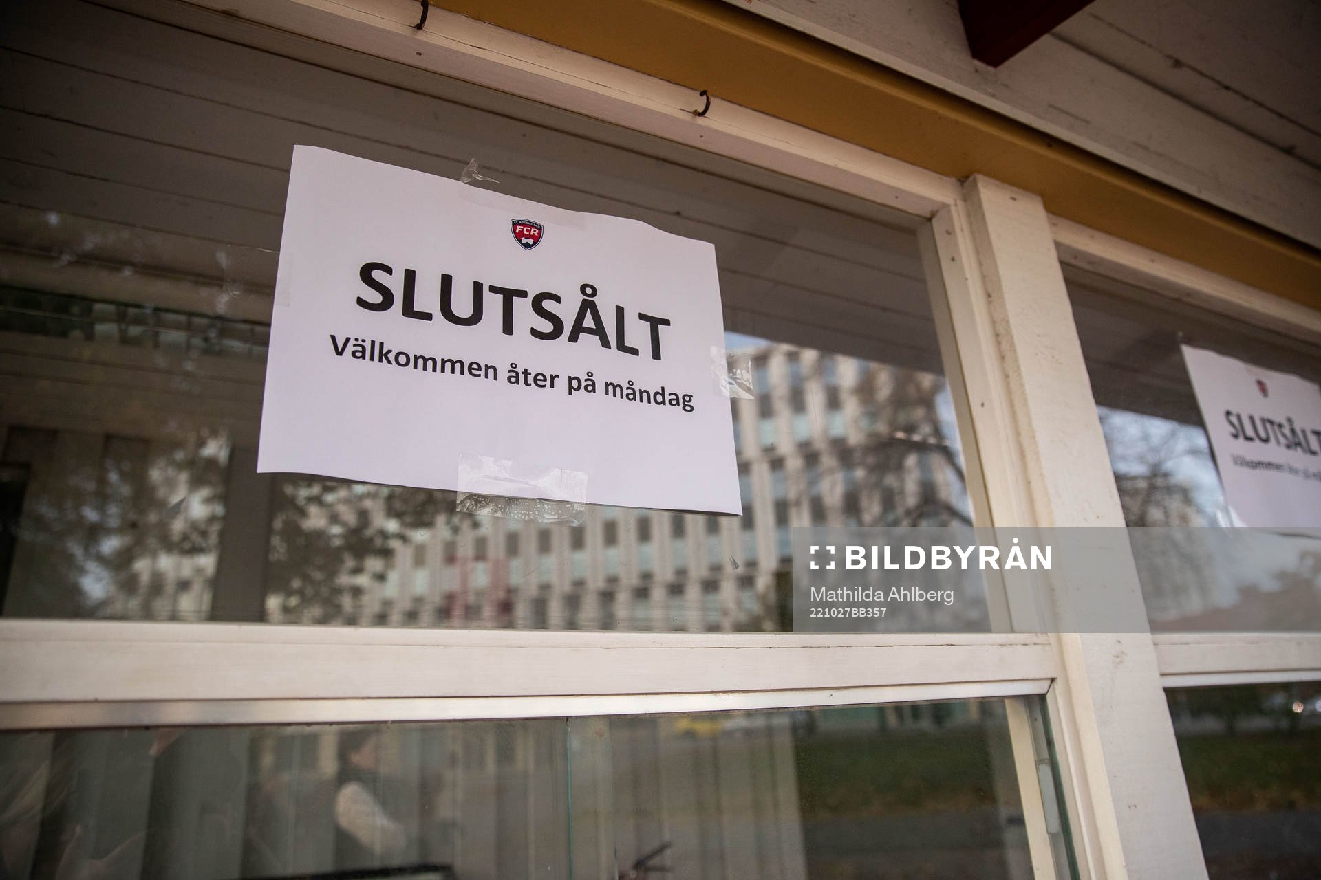 A sign saying the UEFA Women's Champions League football