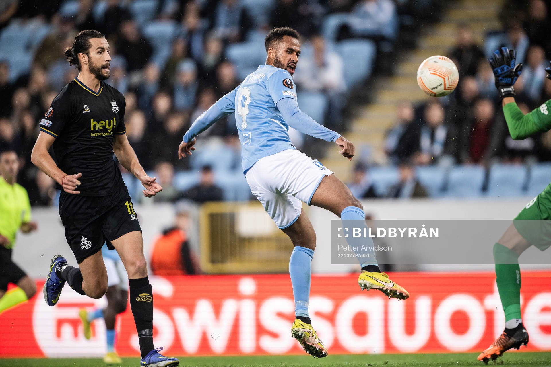 Christian Burgess of Union SG and Isaac Kiese Thelin of