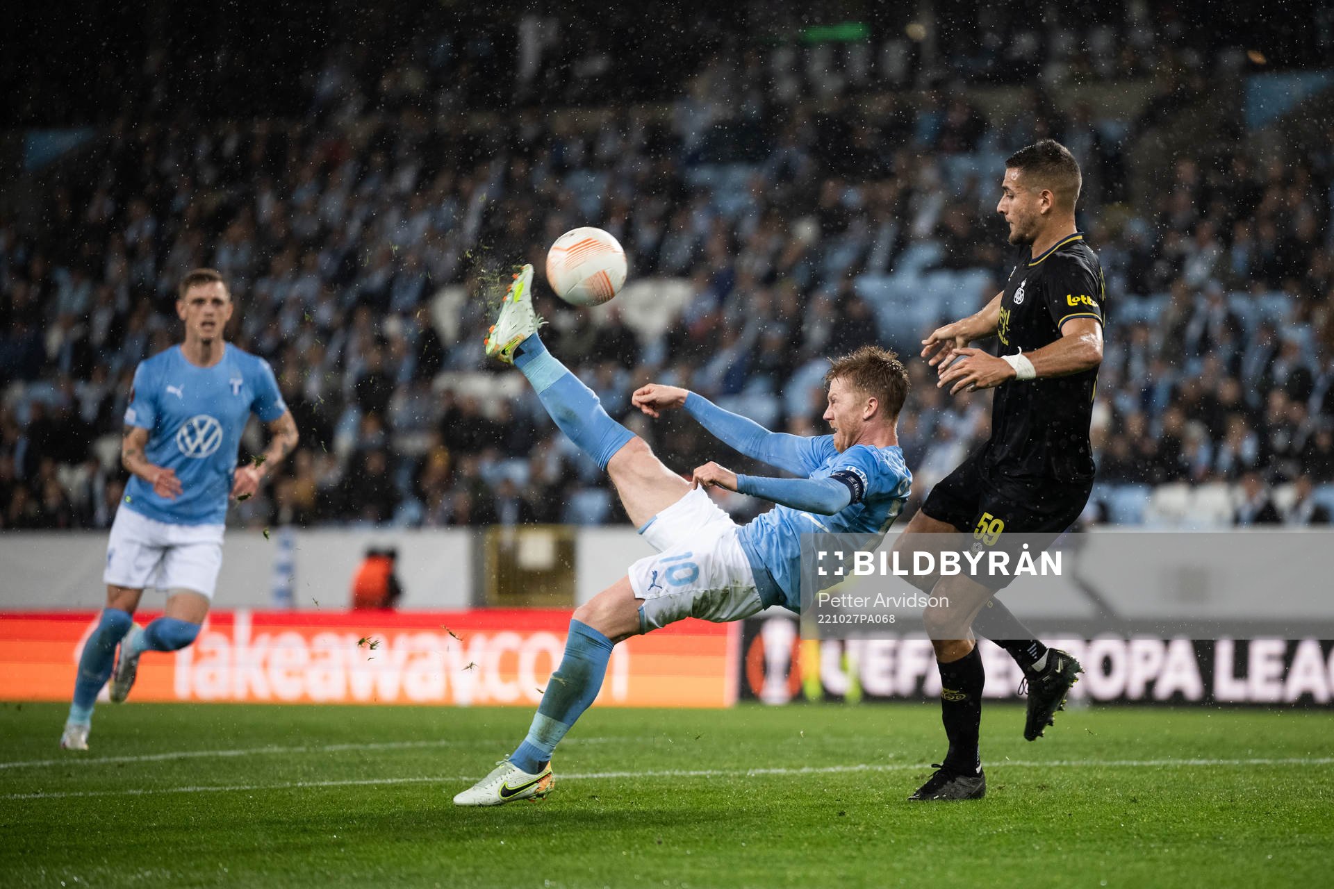 Anders Christiansen of Malmö and Ismael Kandouss of Union