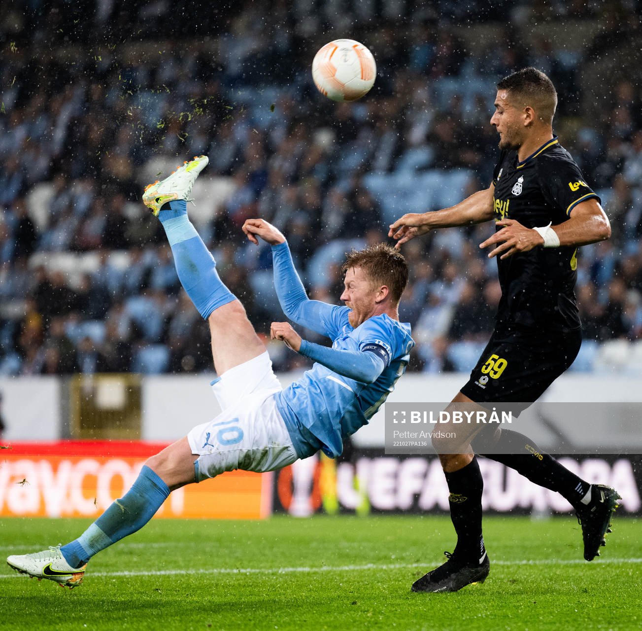 Anders Christiansen of Malmö and Ismael Kandouss of Union
