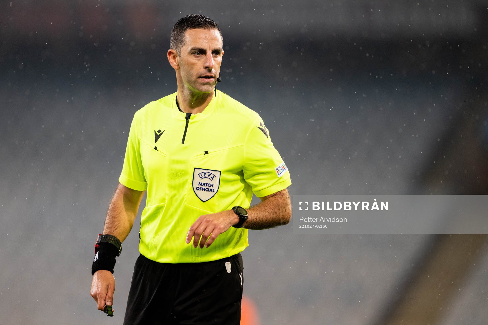 Referee Roi Reinshreiber