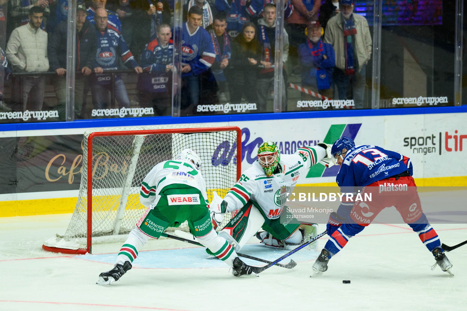 Rögles målvakt Christoffer Rifalk och Oskarshamns Jiri