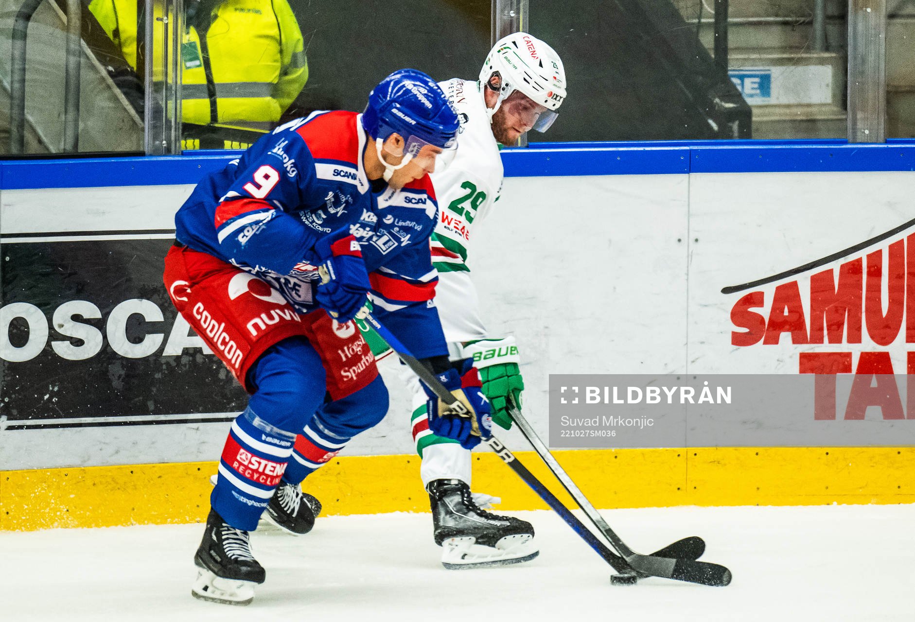 Oskarshamns Ahti Oksanen och Rögles Kim Rosdahl