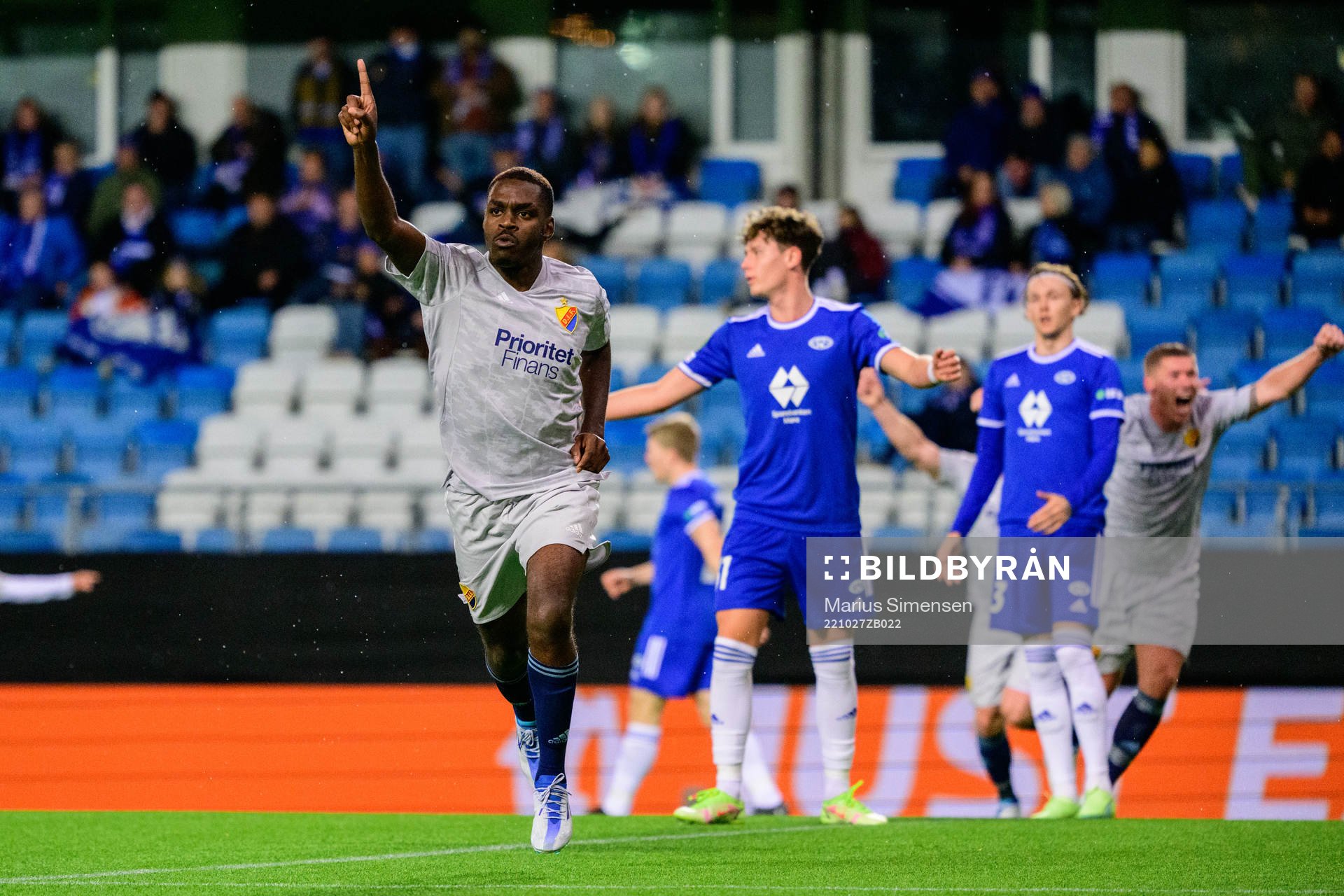 Joel Asoro of Djurgården celebrates