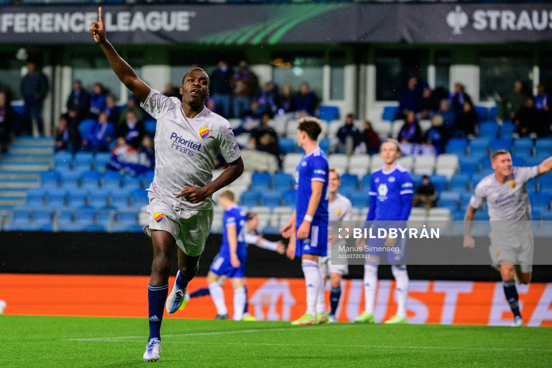 Joel Asoro of Djurgården celebrates