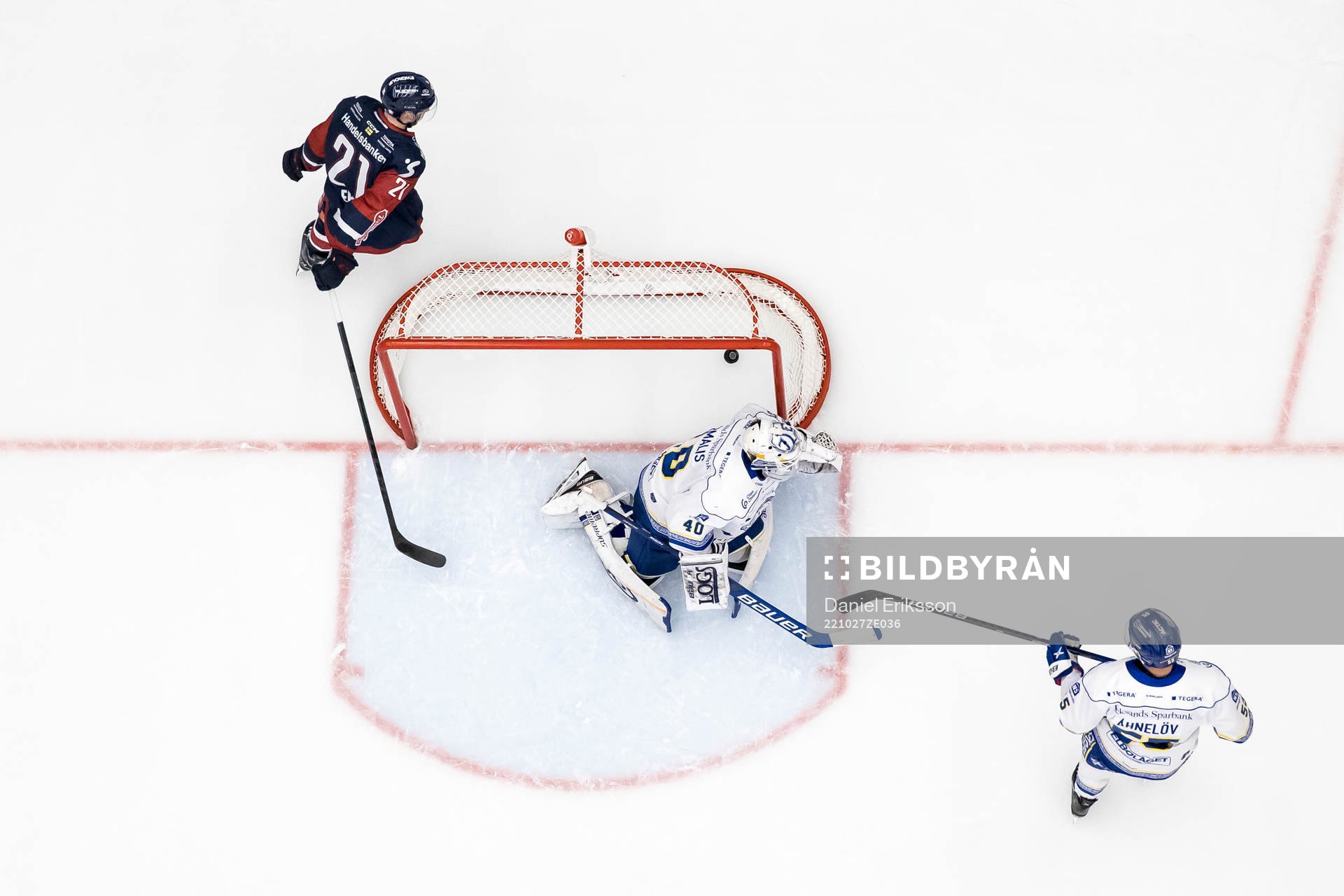 Linköpings Christoffer Ehn och Leksands målvakt Mantas