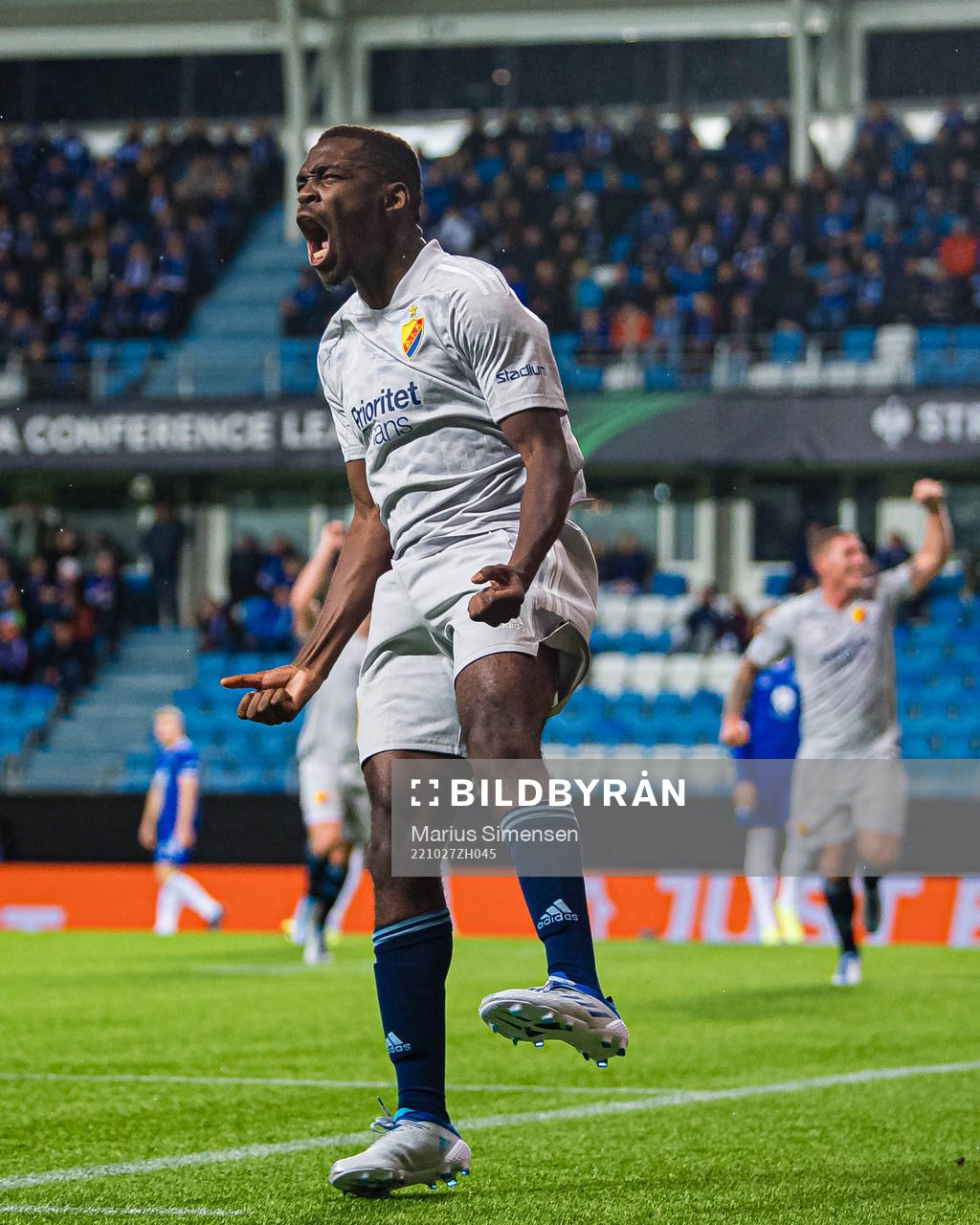 Joel Asoro of Djurgården celebrates