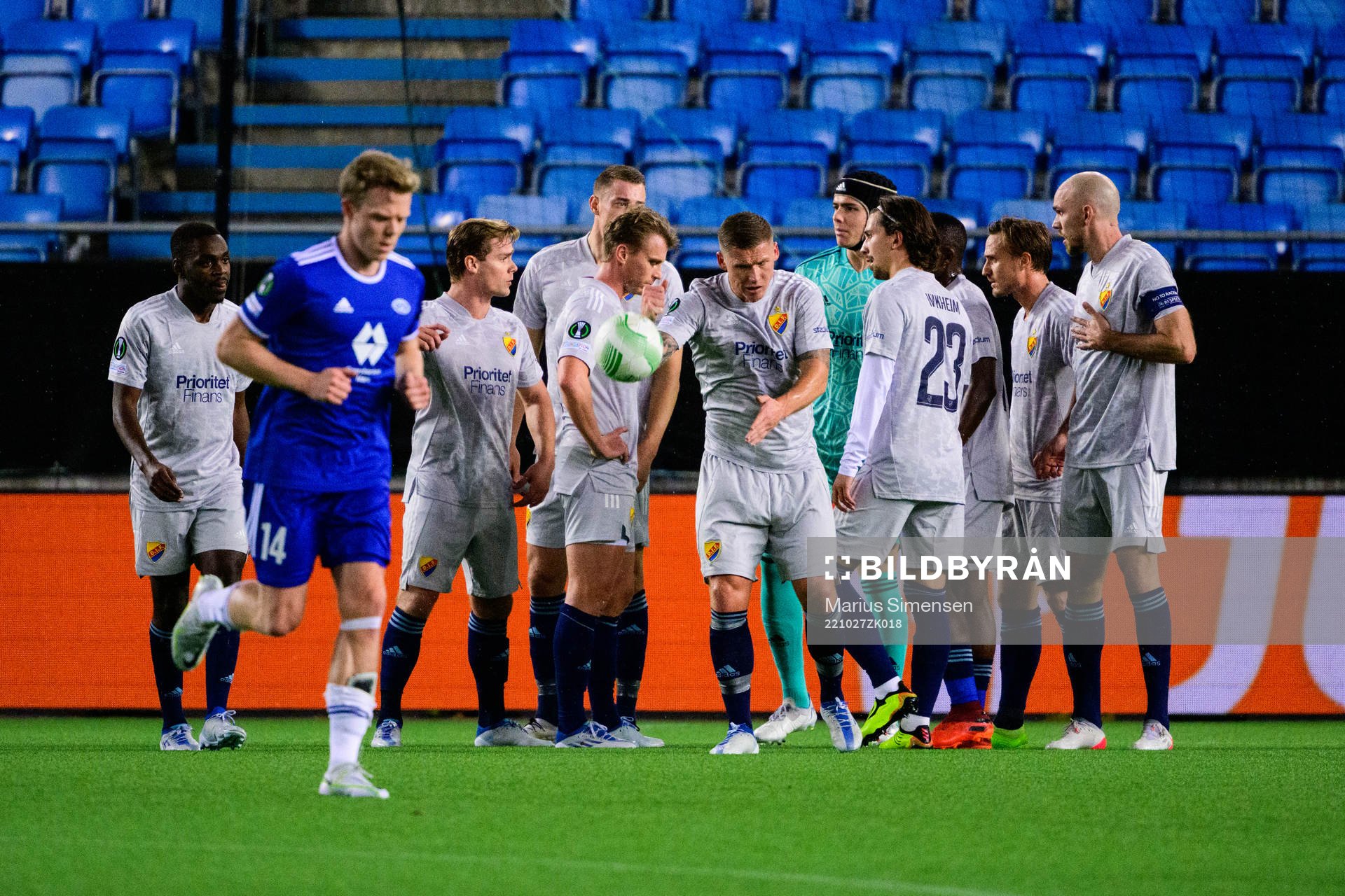 Players of Djurgården gather