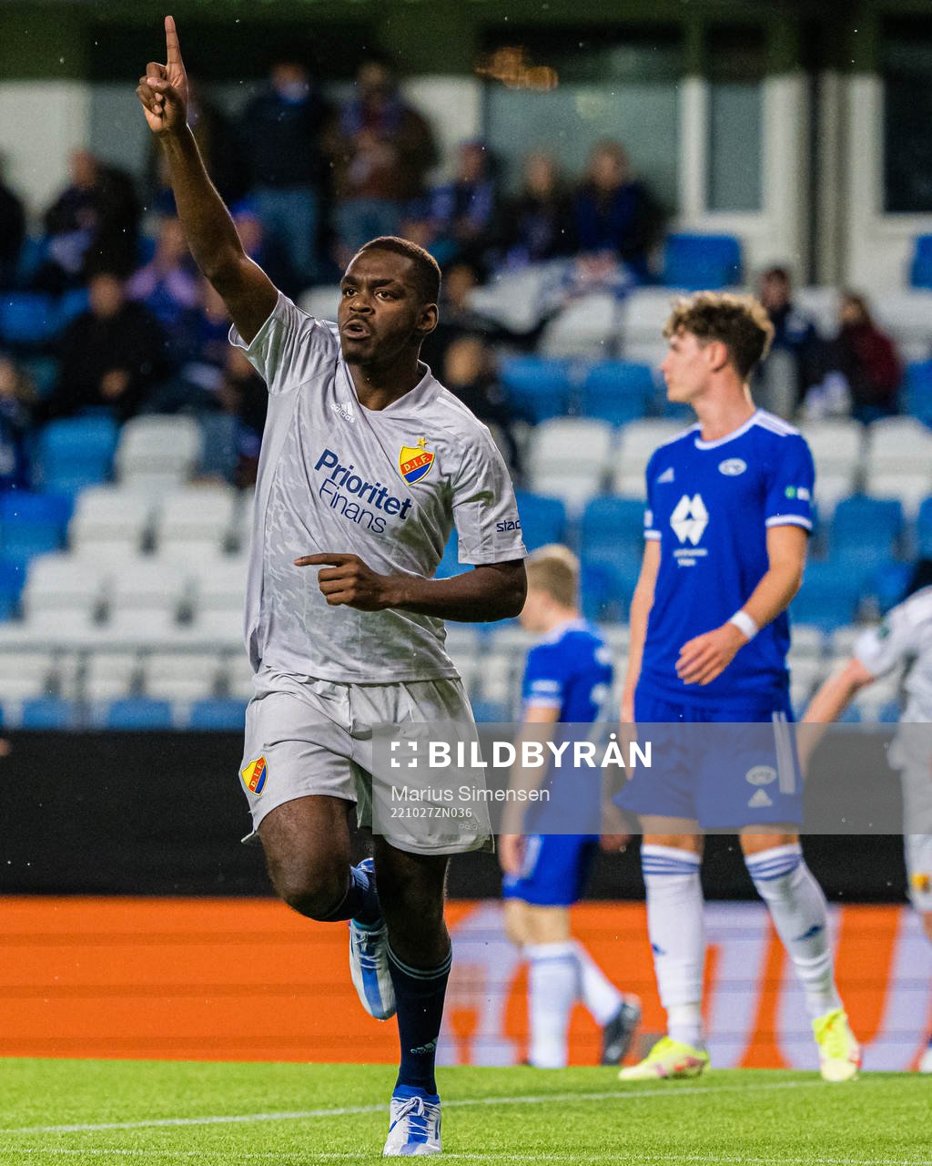 Joel Asoro of Djurgården celebrates