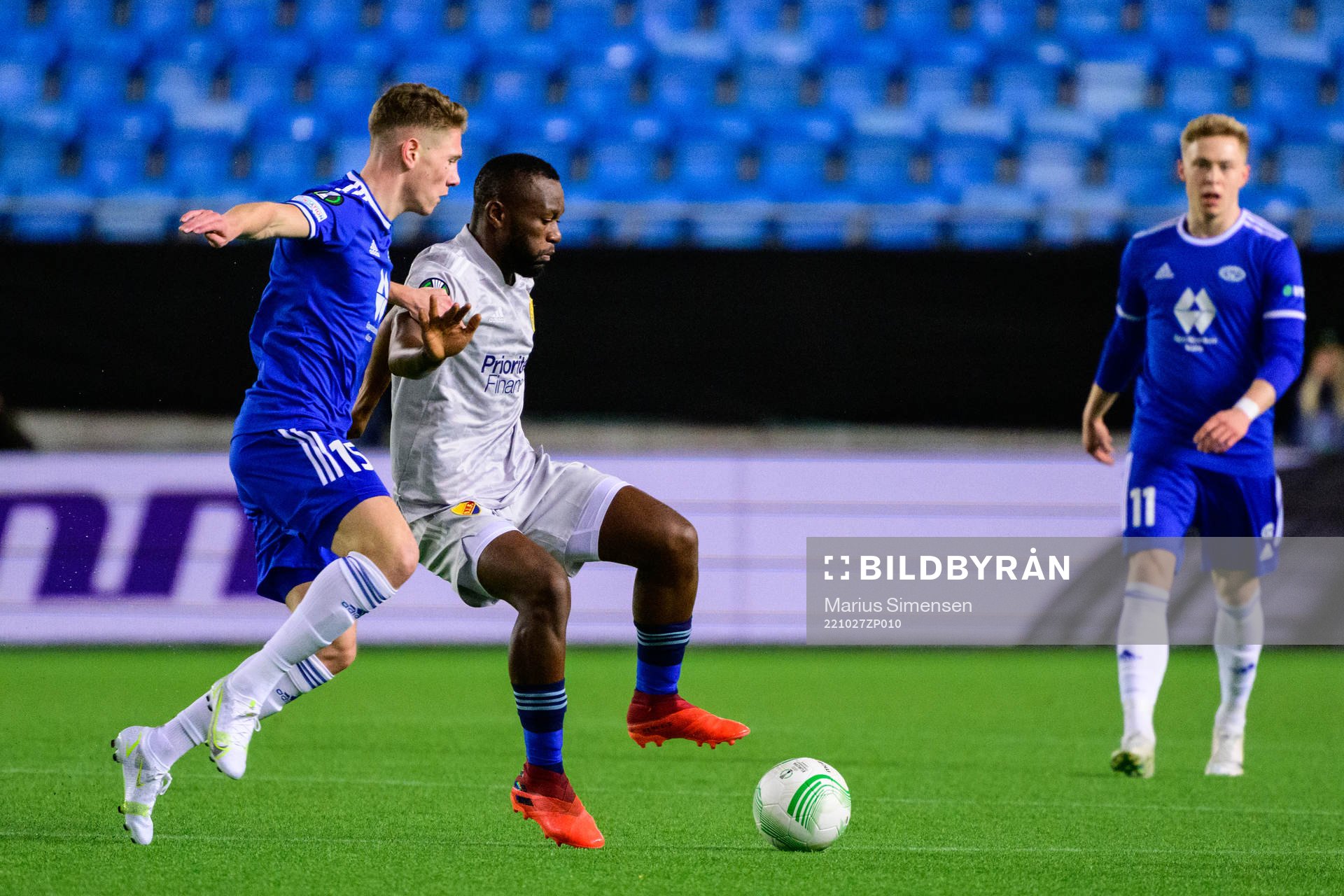 Markus André Kaasa of Molde and Emmanuel Banda of