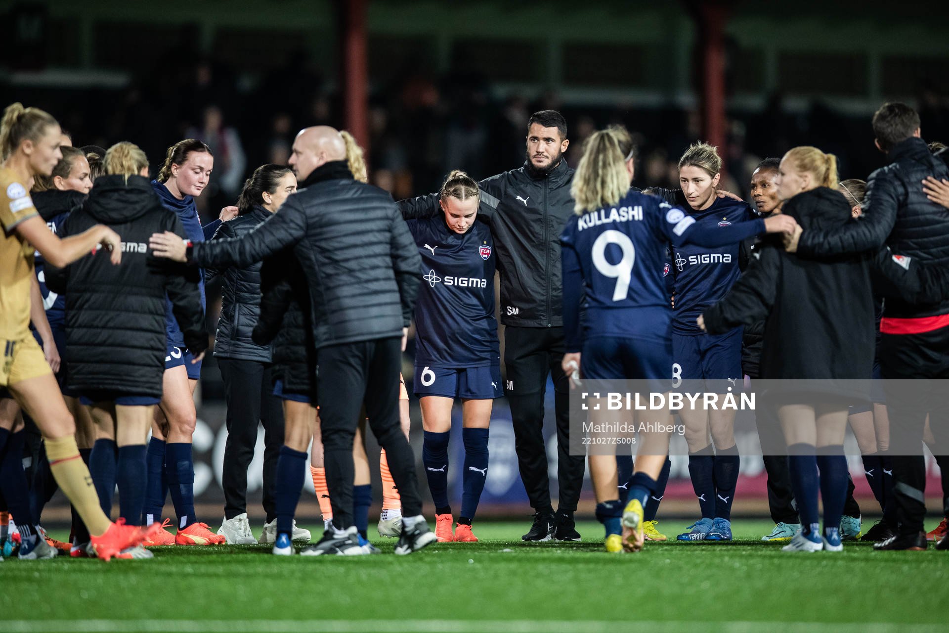 Players of FC Rosengård looks dejected