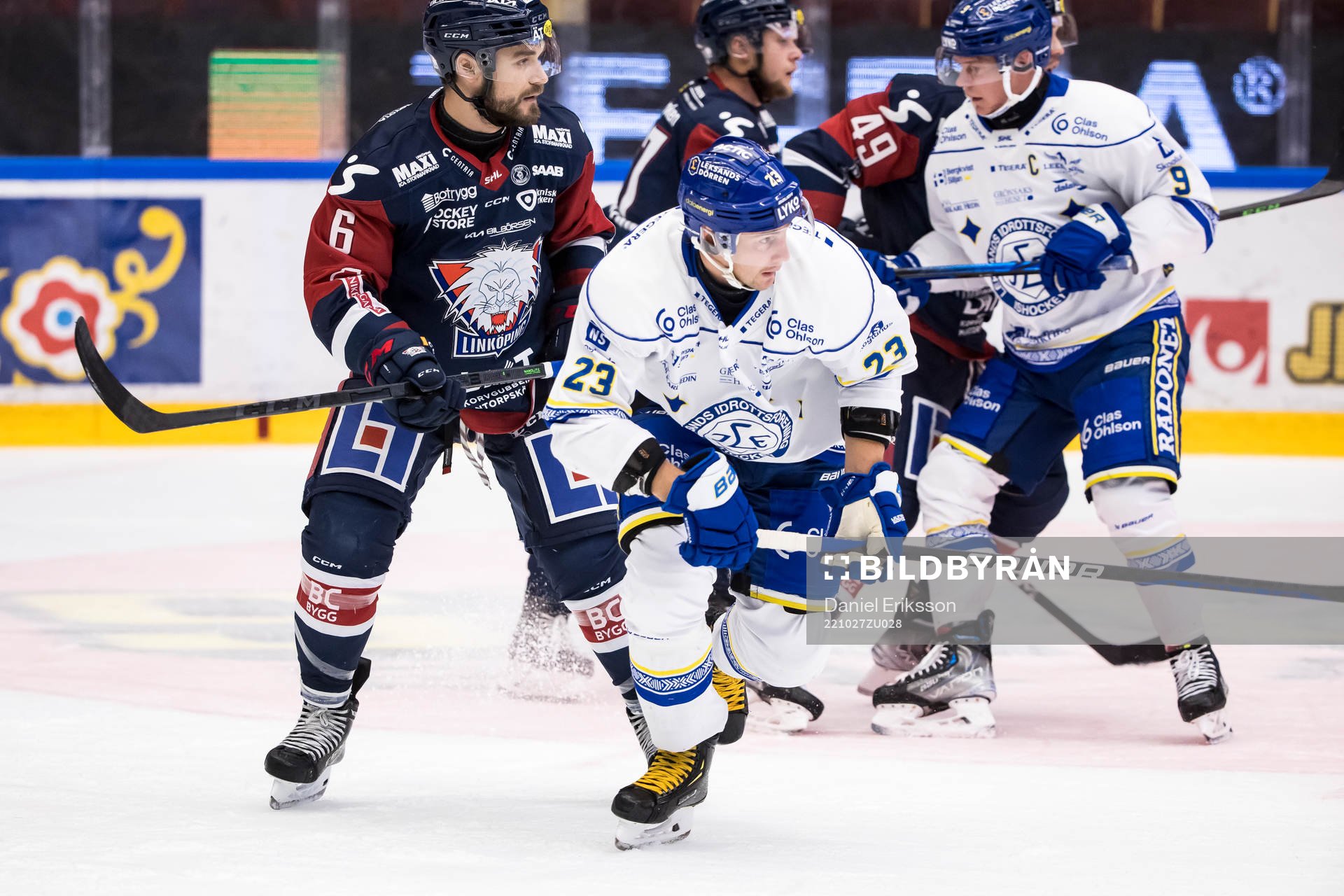 Leksands Mikael Ruohomaa och Linköpings Craig Schira