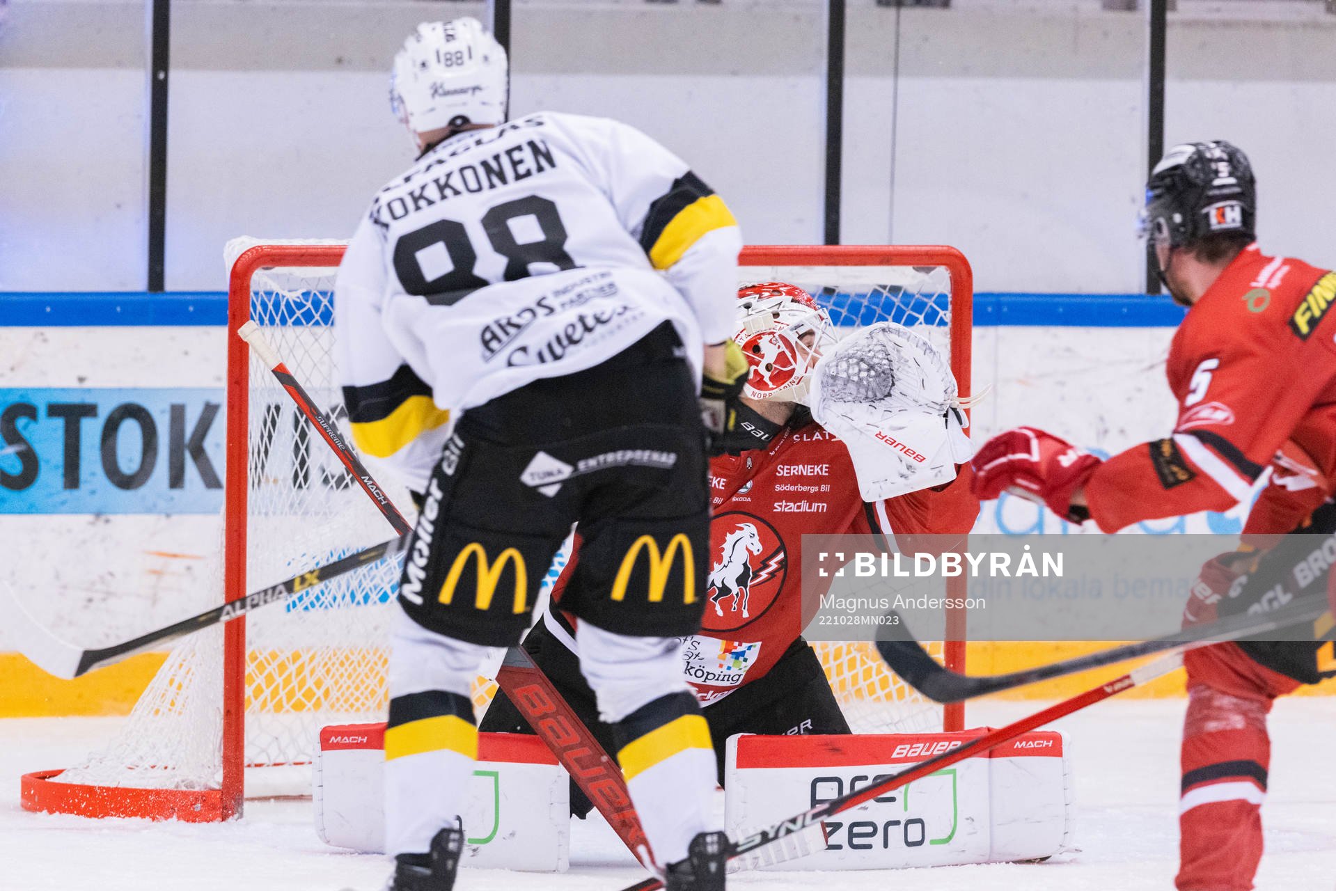 Västerås Jesper Kokkonen gör 1-3 bakom Vita Hästens