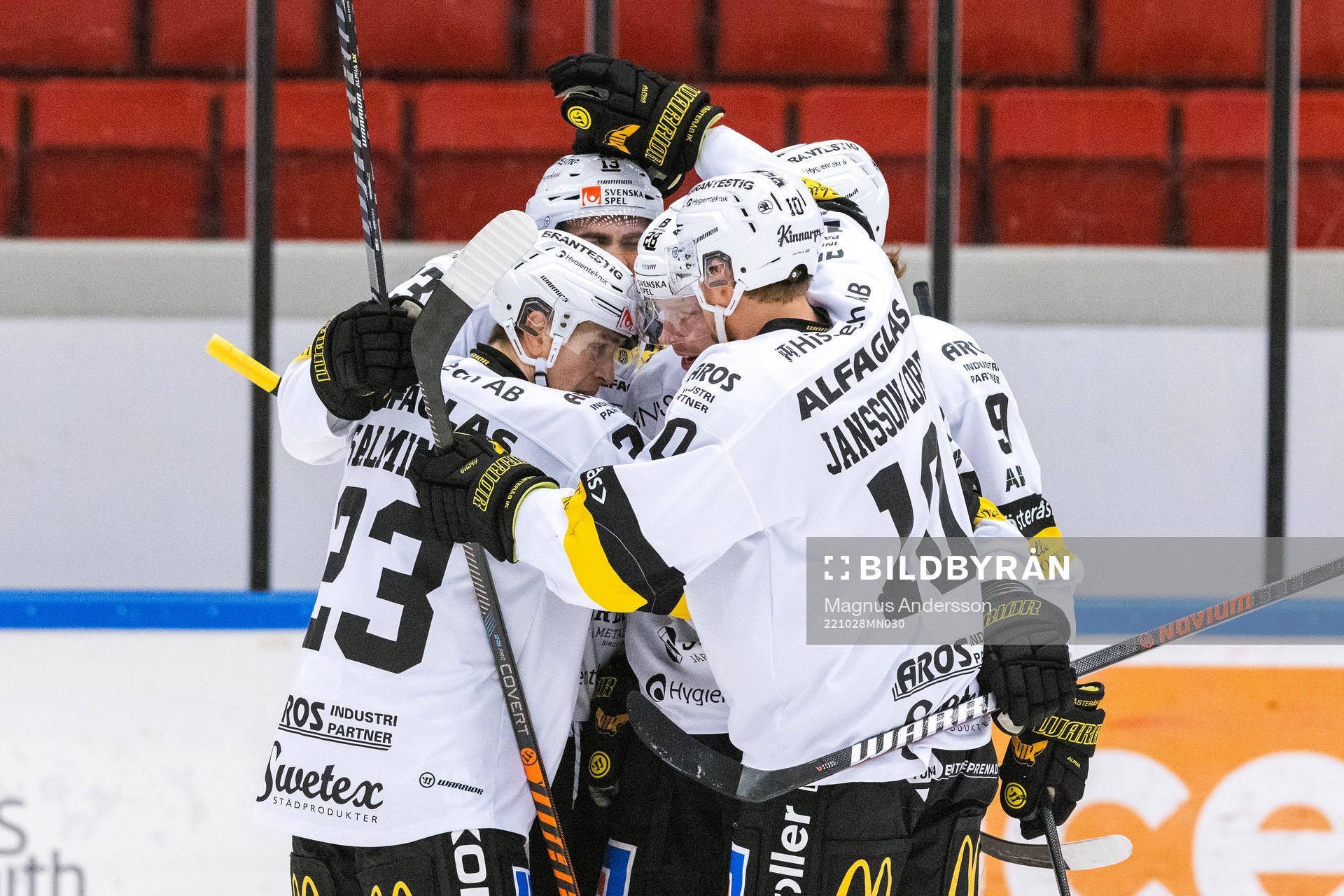 Västerås spelare jublar