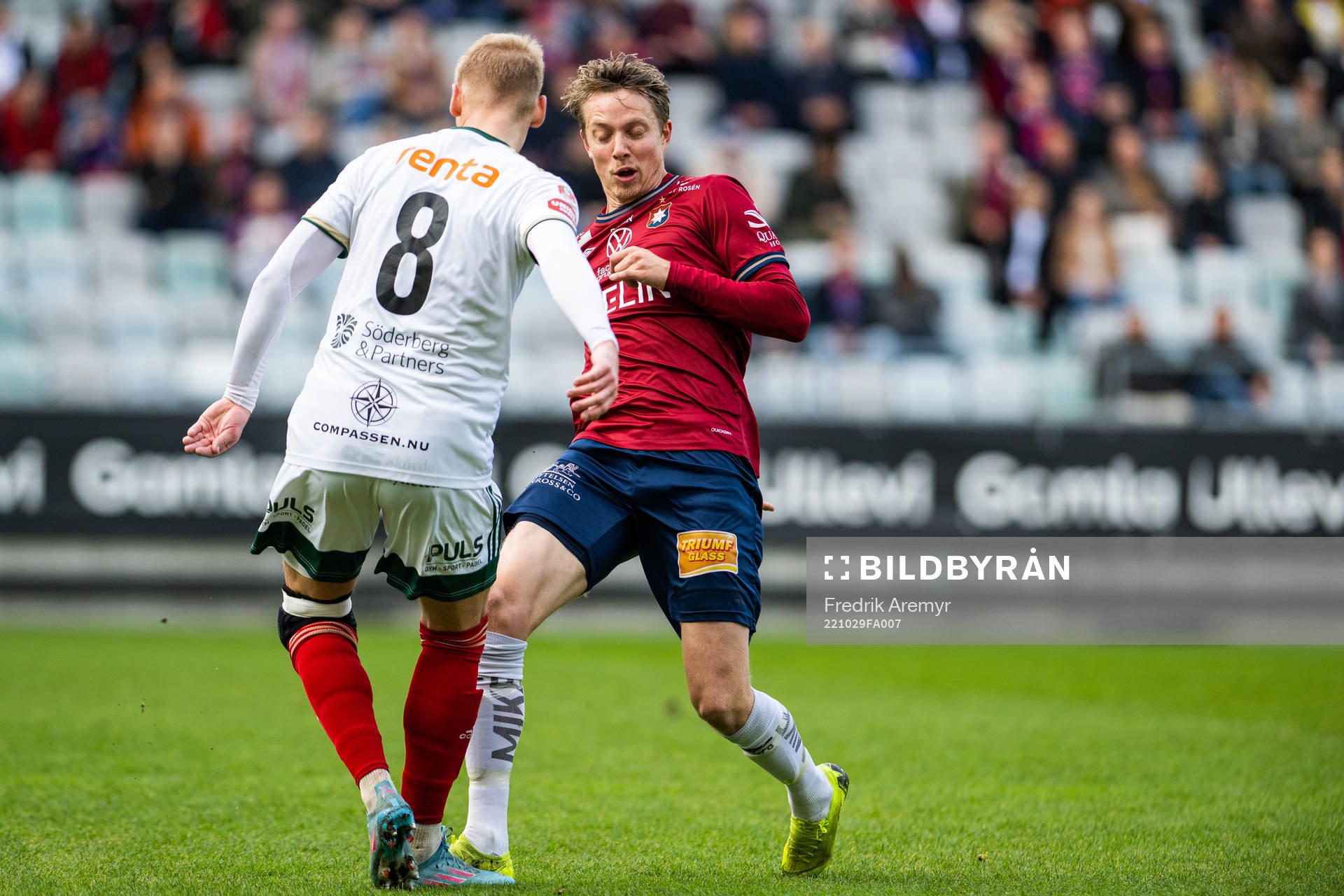 Skövde AIKs Oscar Lennerskog och Örgrytes Viktor Lundberg