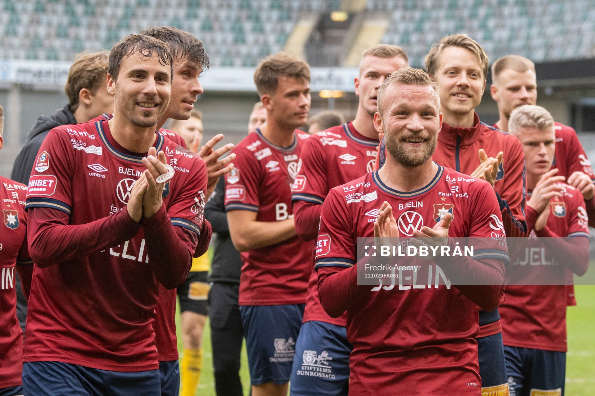 Örgrytes Jonathan Azulay och Nicklas Bärkroth jublar