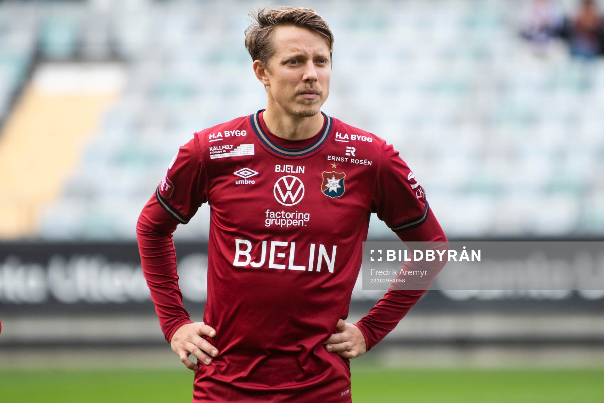 Örgrytes Viktor Lundberg innan fotbollsmatchen i Superettan mellan Örgryte och Skövde AIK den 29 oktober 2022 i Göteborg. 