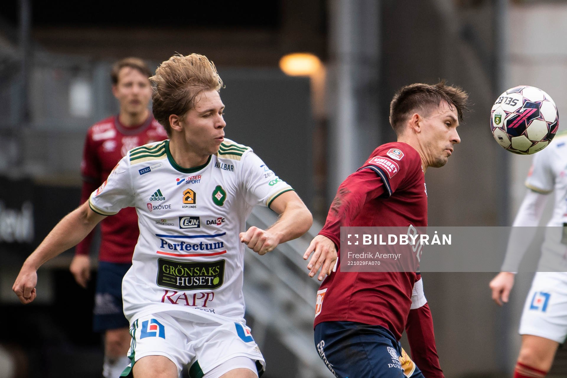 Skövde AIKs Samuel Sörman och Örgrytes Daniel Paulson