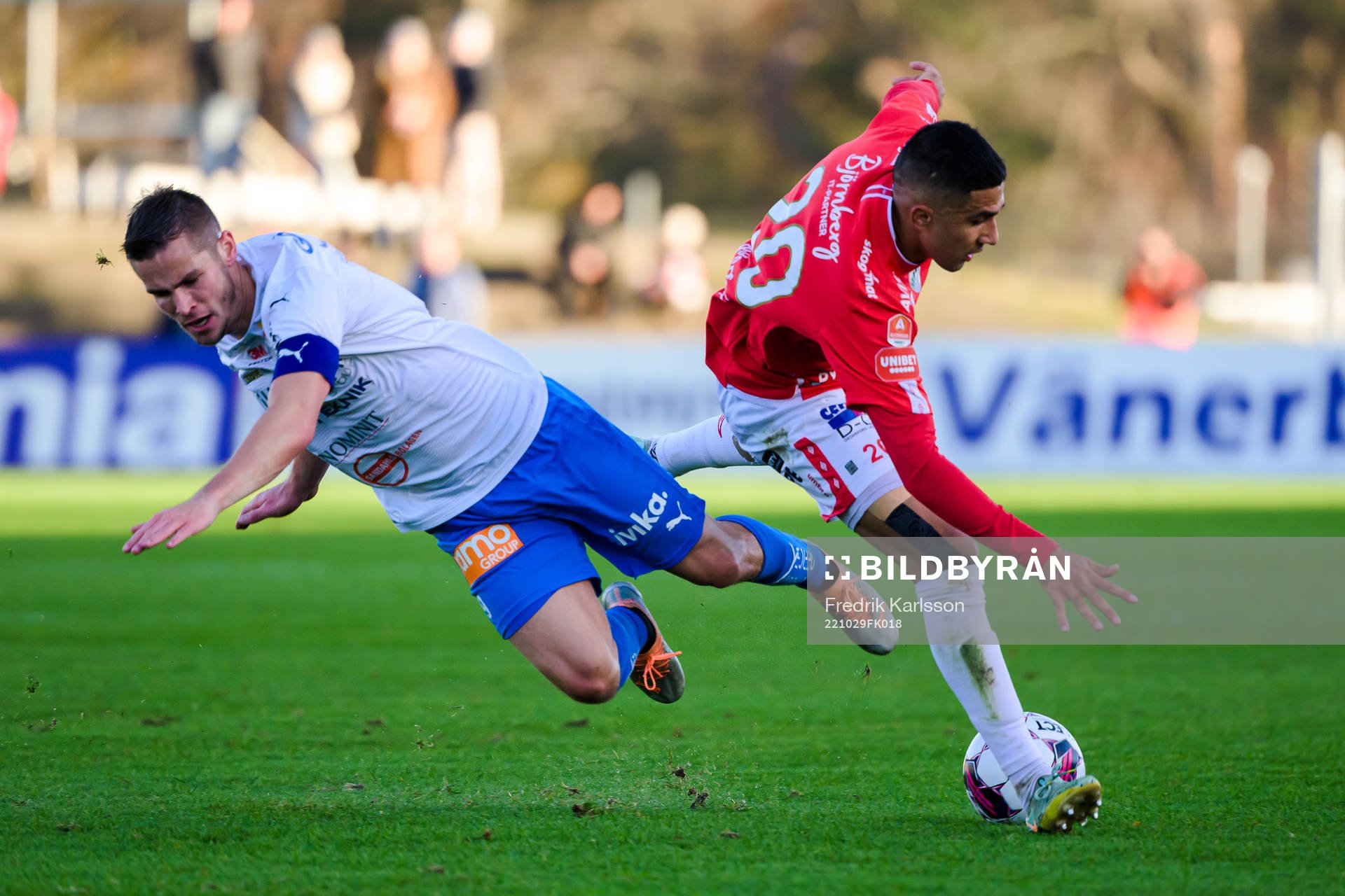 Värnamos Oscar Johansson och Degerfors Elyas Bouzaiene
