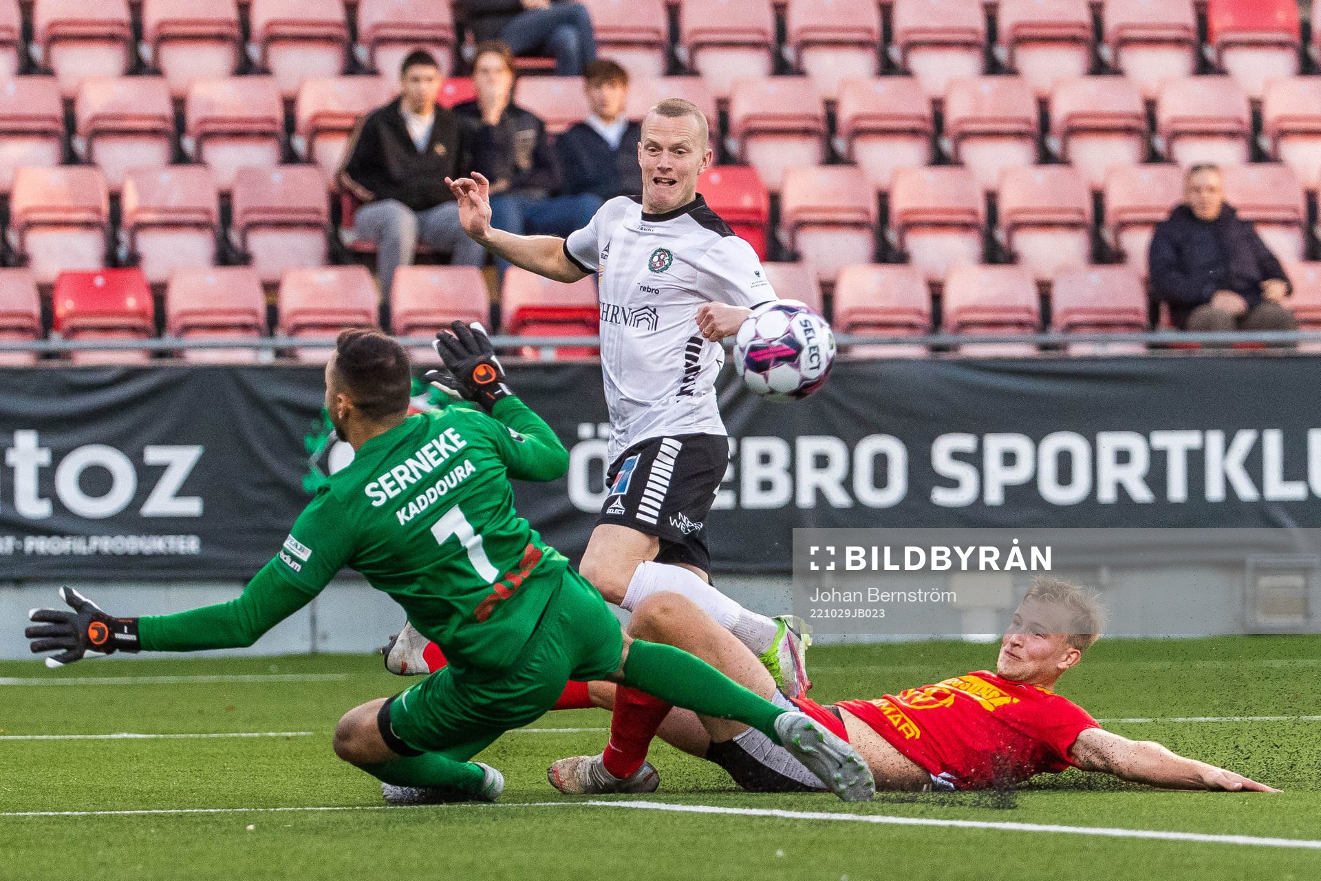 Landskronas målvakt Amr Kaddoura och Örebros Daniel