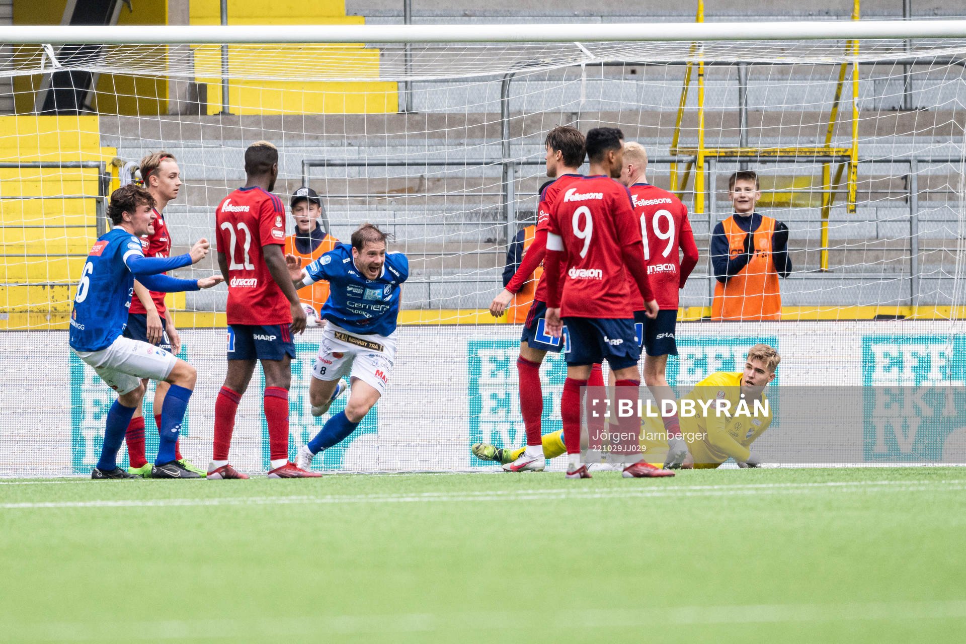 Norrbys Nicklas Savolainen jublar