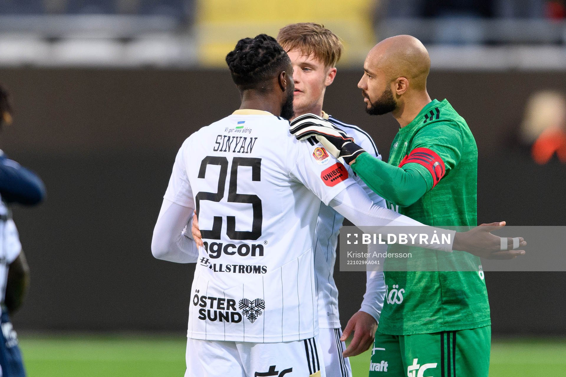 Östersunds spelare jublar